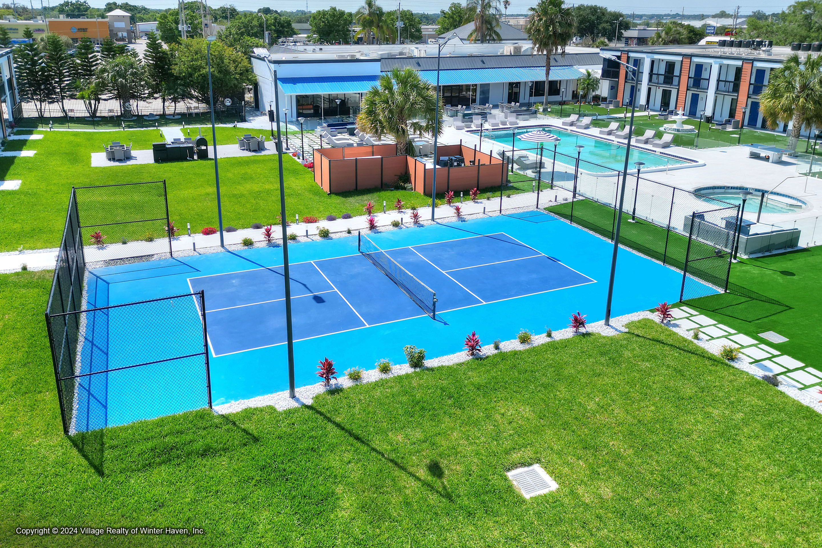 Searching “pet-friendly houses for rent near me”? Discover The Jade Apartments in Winter Haven 1 1150 3rdstsw winterhaven thejade exteriors 042 0e43a033c4d56a157086