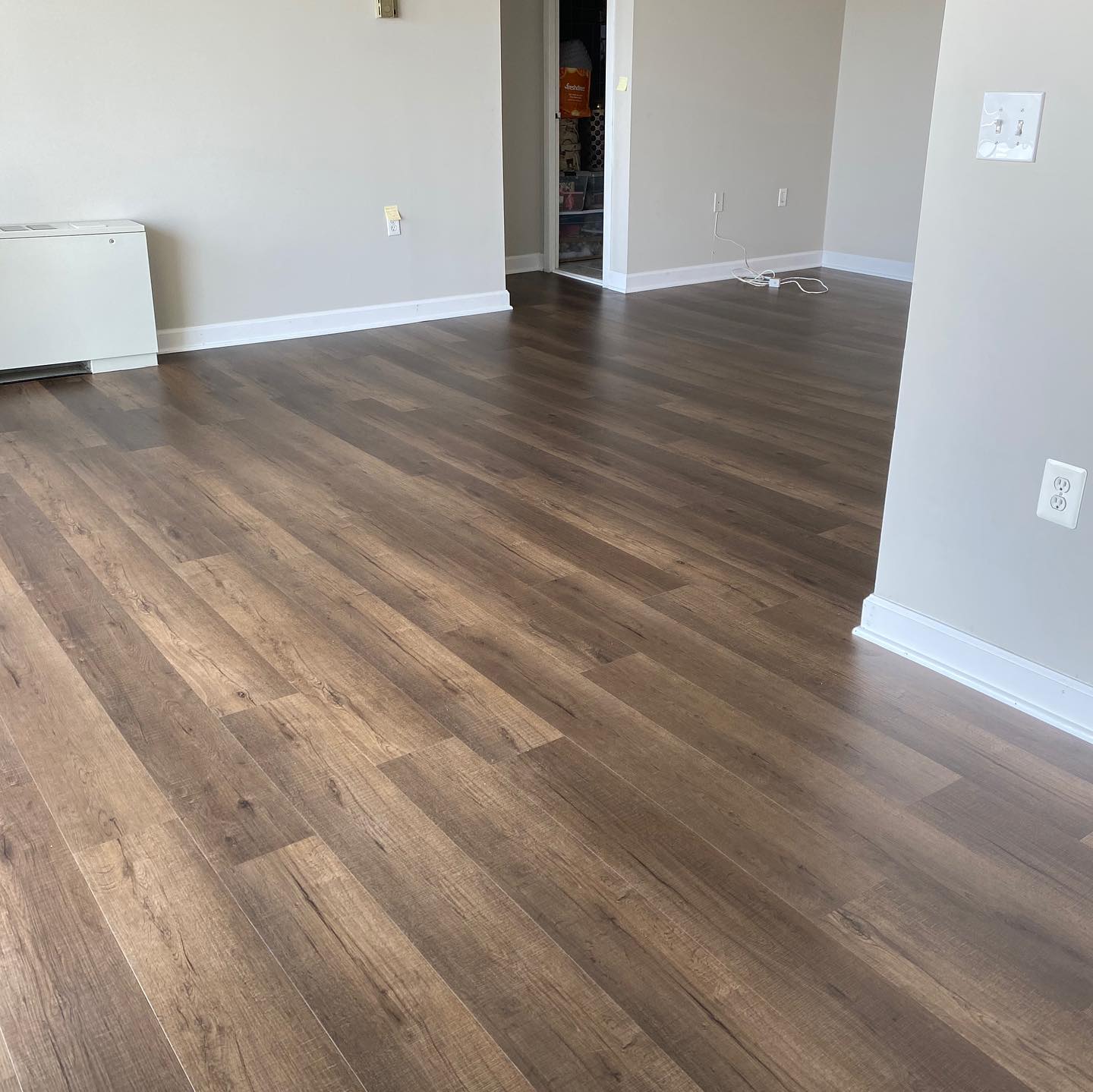 Laminate vs. Luxury vinyl plank (lvp): which budget-friendly floor is better? 2 116703791 181533010200136 2684267153048780341 n 35bf8c53482332b230c7