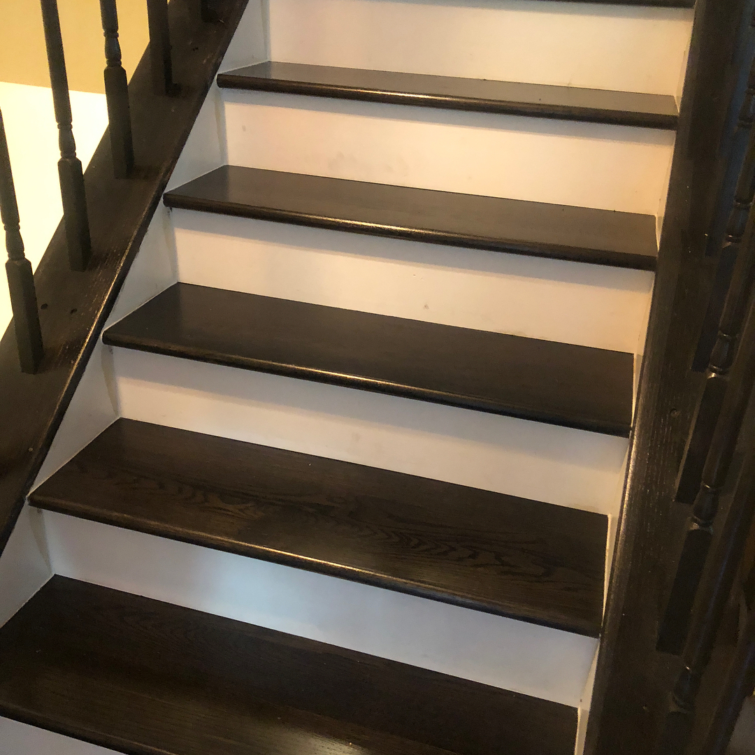The art of resurrection: giving new life to worn hardwood stairs 2 39088891 2144056955920952 7691751841146601472 n 7a66079b22af04743759