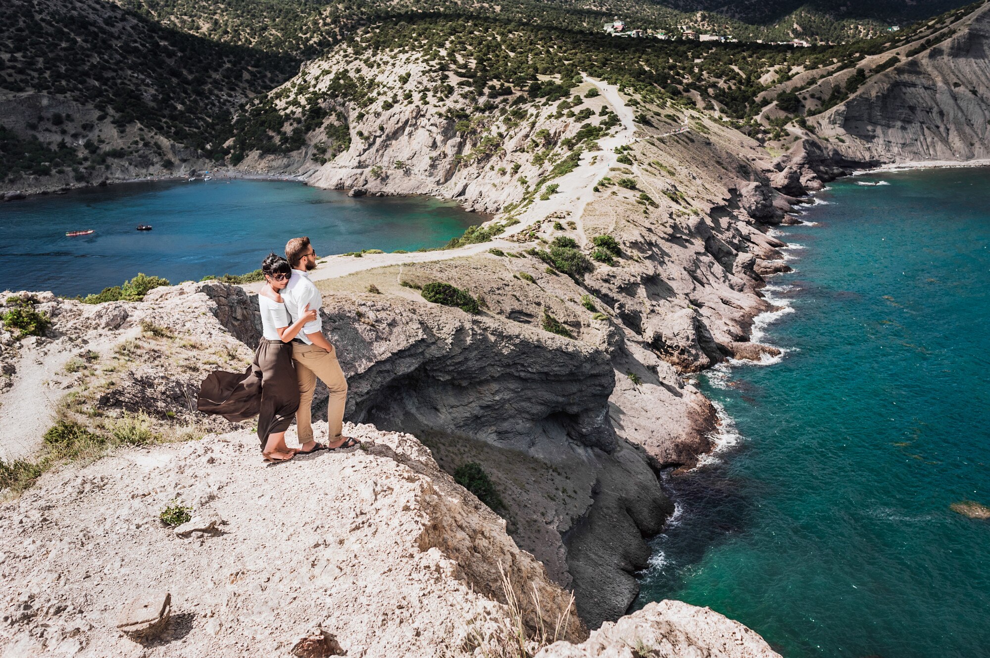 a couple in love travels man and woman at the sea 3ea11a5a628773f172b8 BTOURS