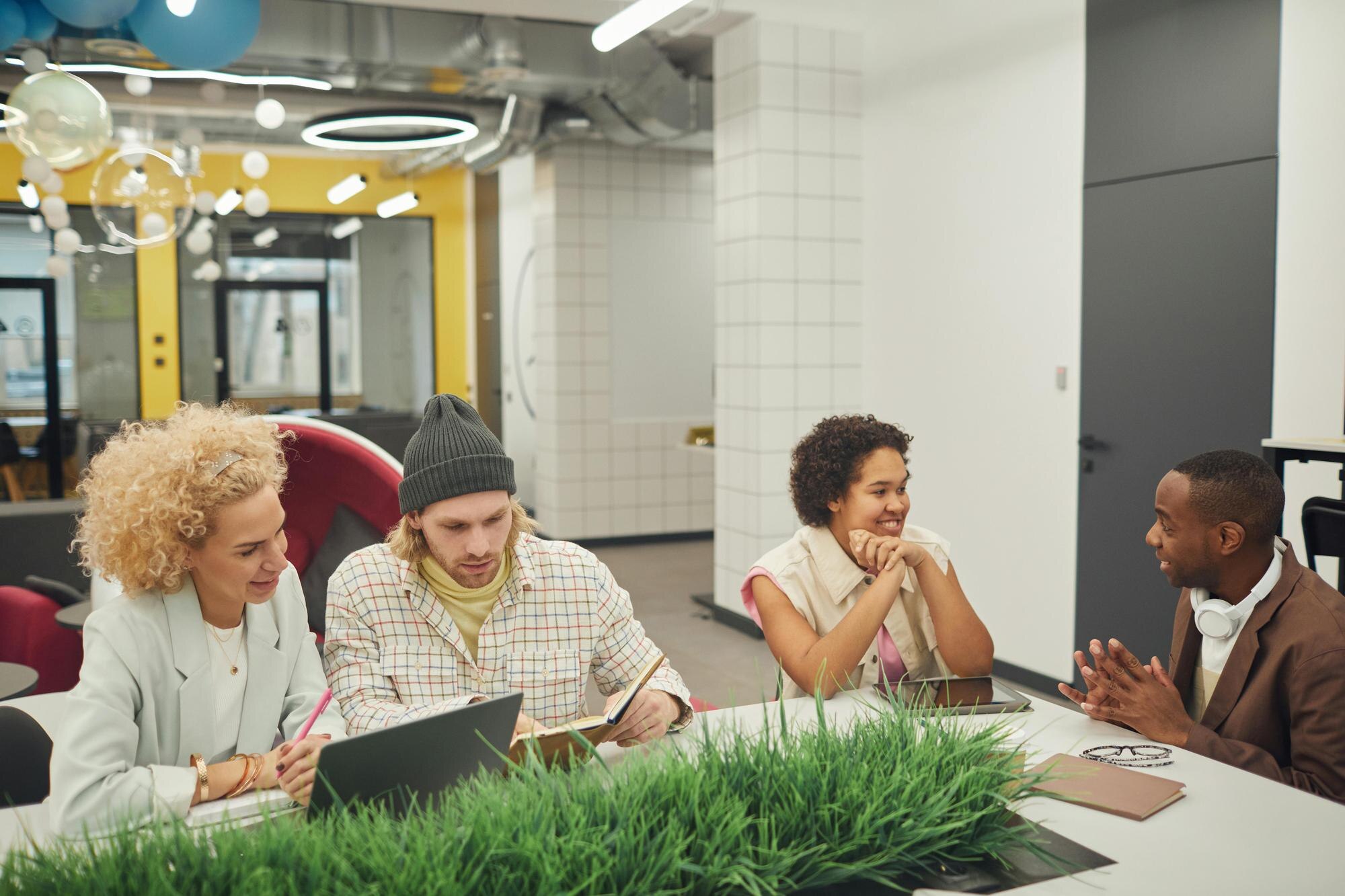 Cannabis Facts Your Workplace Can't Ignore: What You Need to Know 7 a group of people sitting around a table with a la 5f6560e6b23fd4ba657c