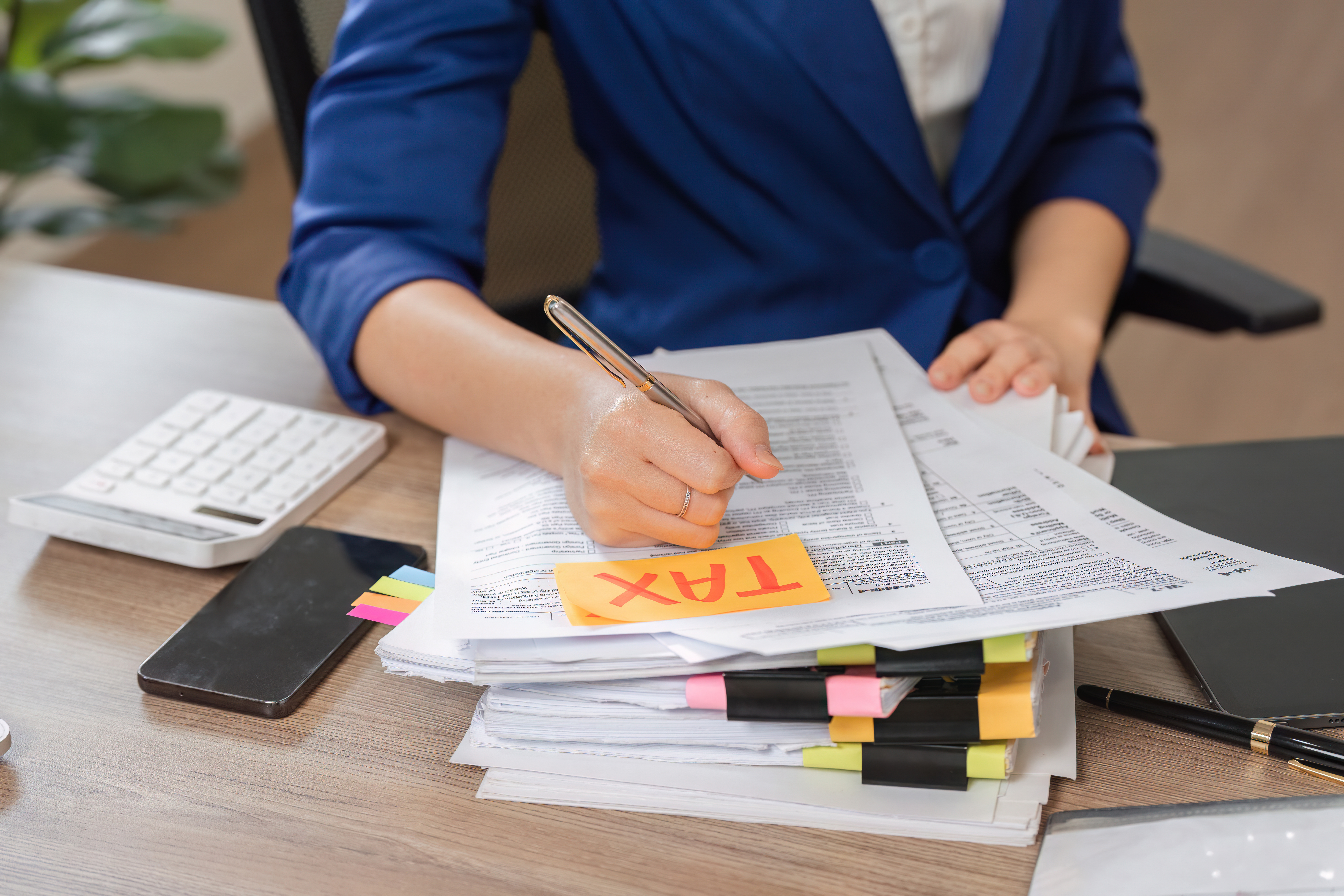 Guía Completa para Planificar tus Impuestos y Evitar Multas con el SAT e IMSS