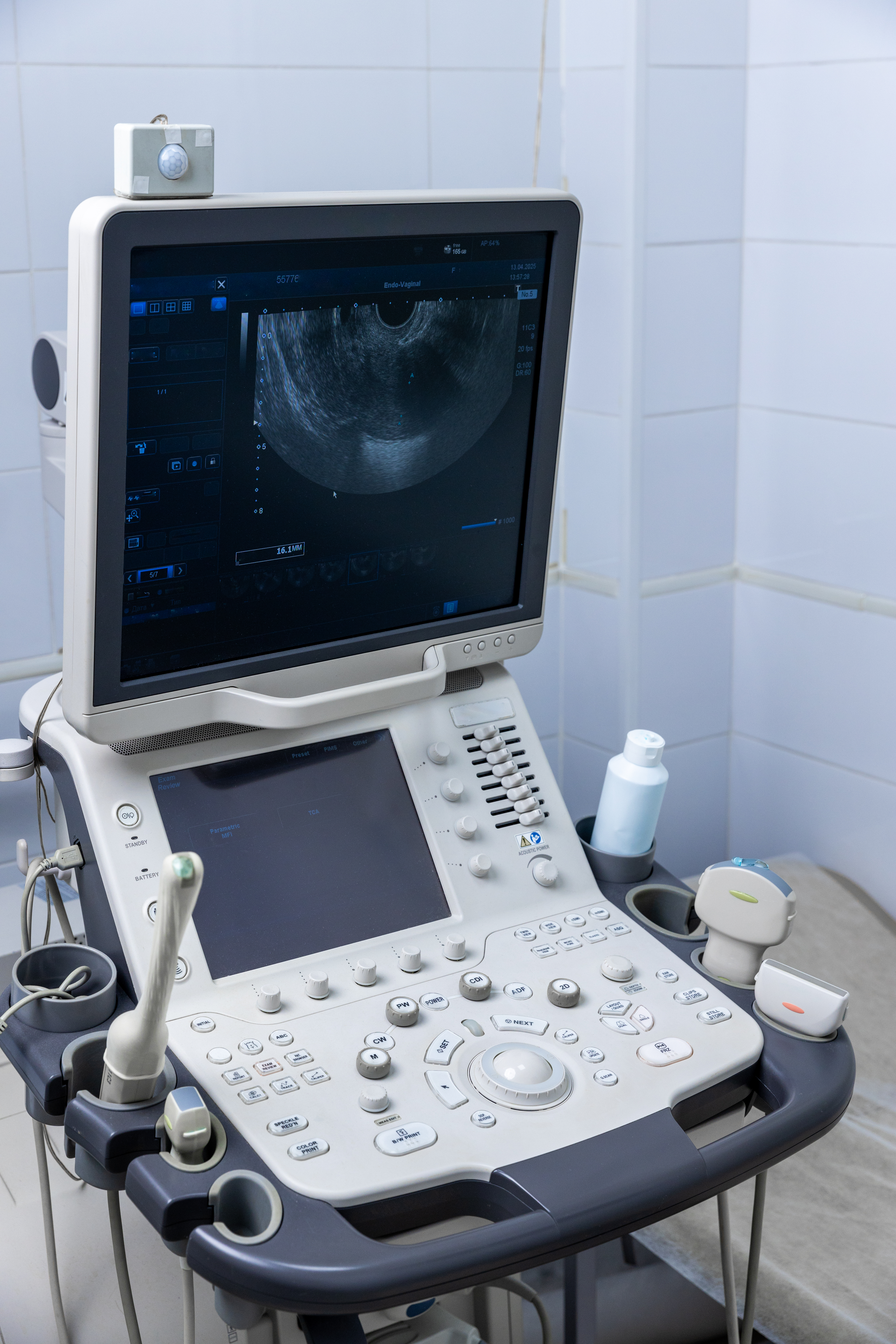 advanced ultrasound machine with control panel and 1899f20ba4550d375178