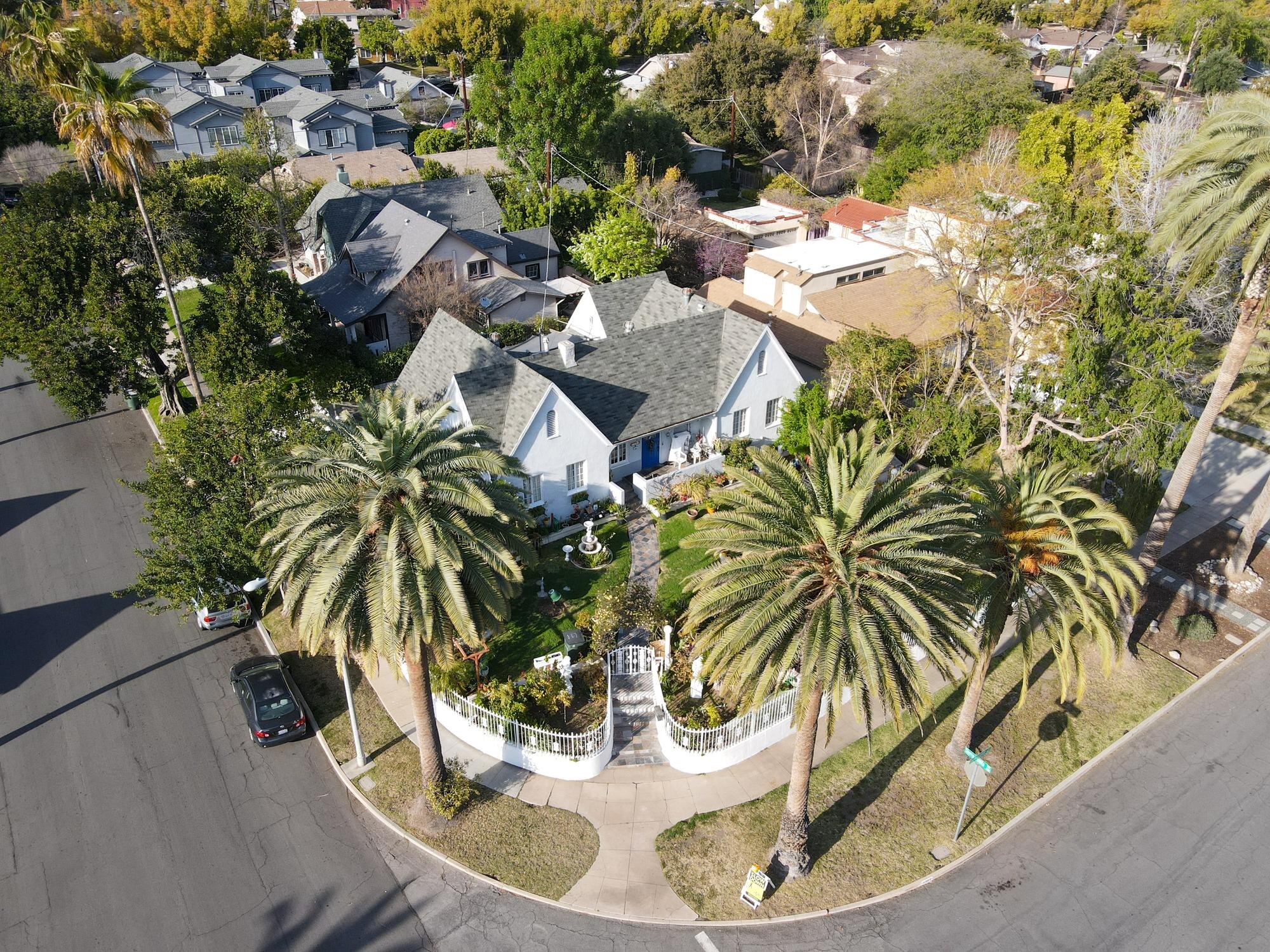 Why Andrew & The Holm Group is Your Go-To Realtor in Scottsdale
