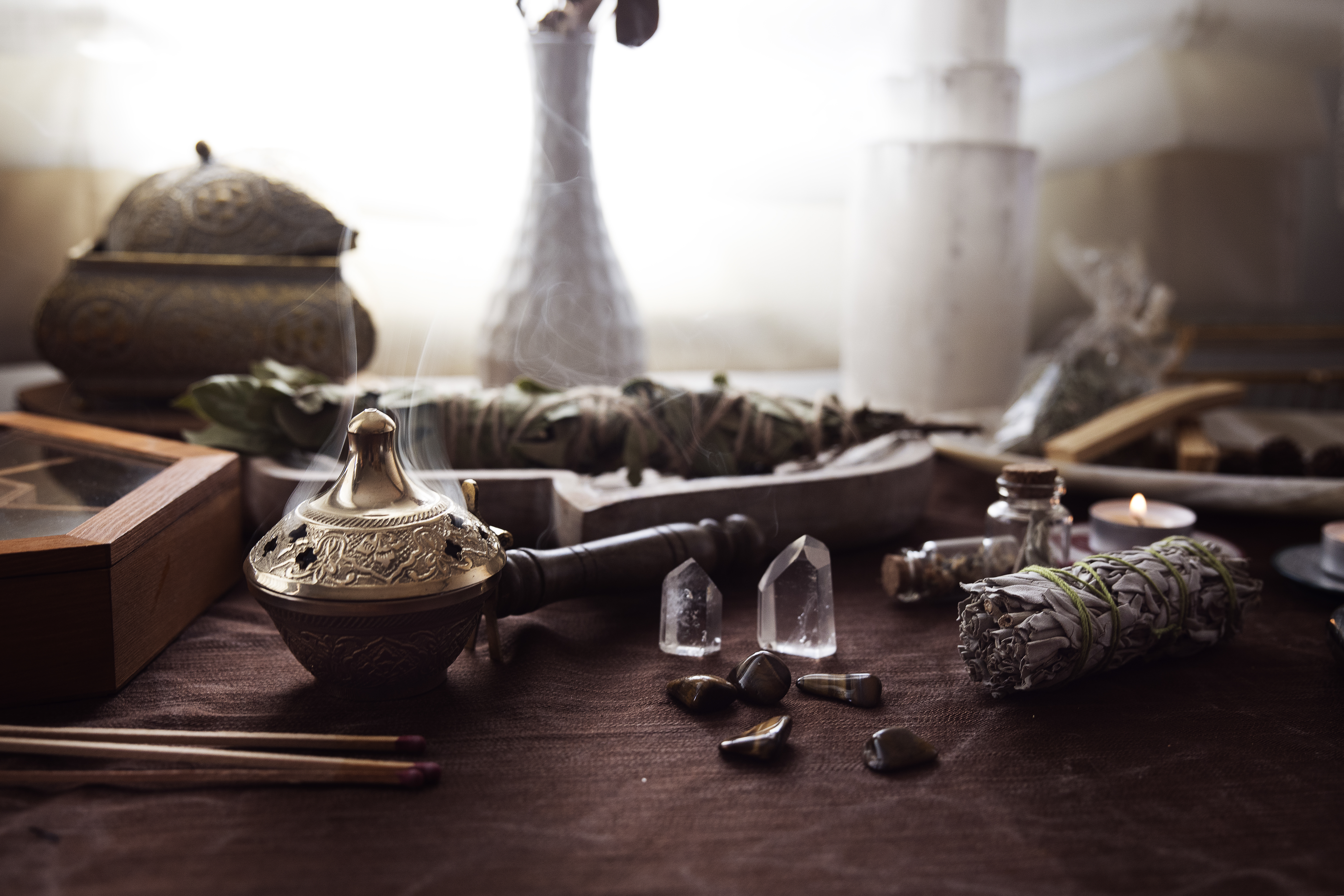 Grounded Goddess: Craft a Daily Altar with Crystals and Herbs
