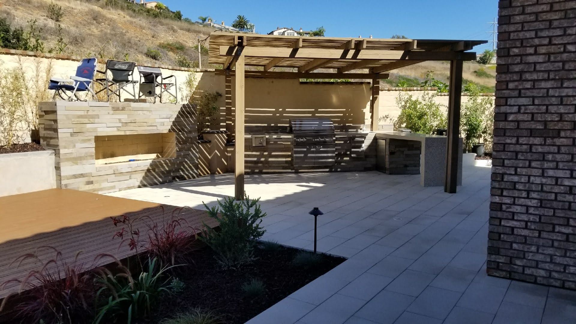 alt="Beautiful Outdoor Living Space design in San Diego by Calcleanseal"