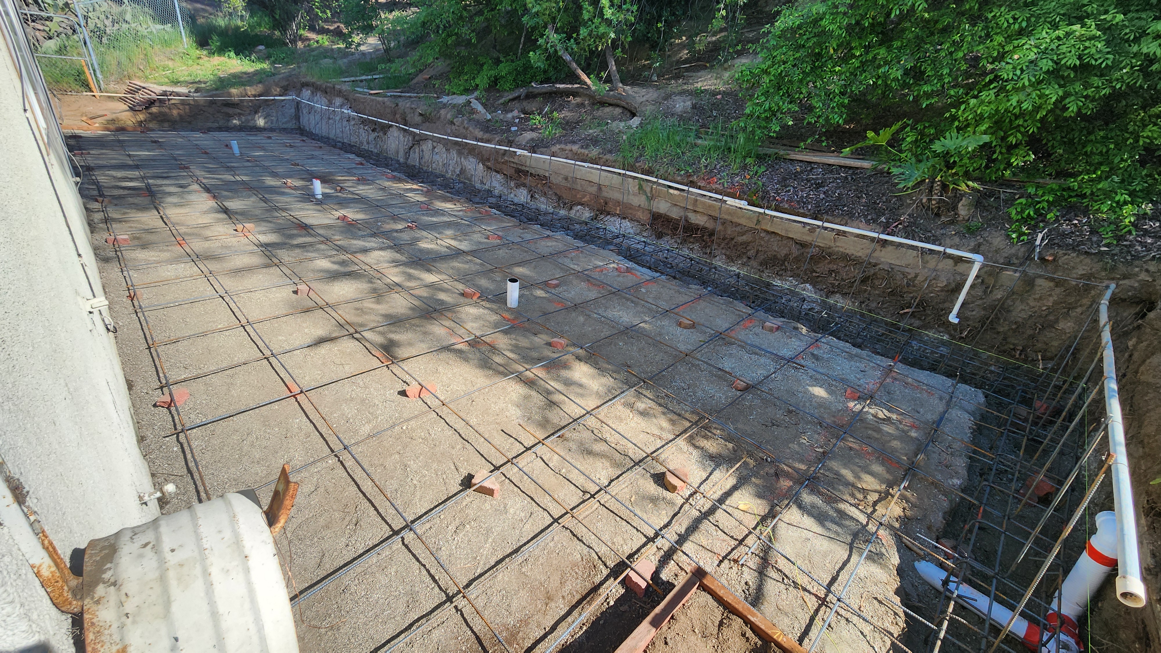 Concrete installation and driveway sealing guide for San Diego homeowners
