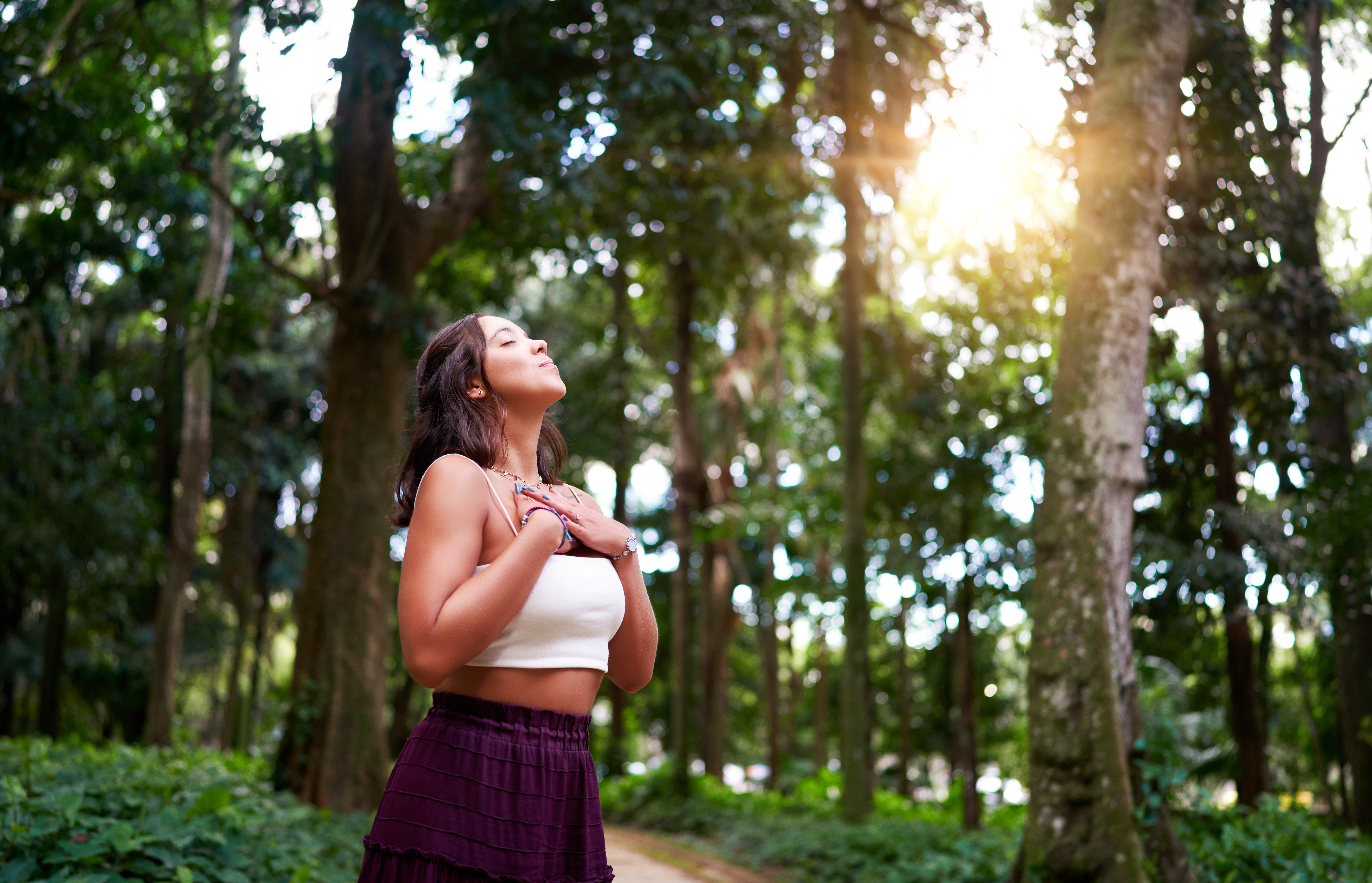 The Intersection of Nature and Feminine Energy in Spiritual Wellness