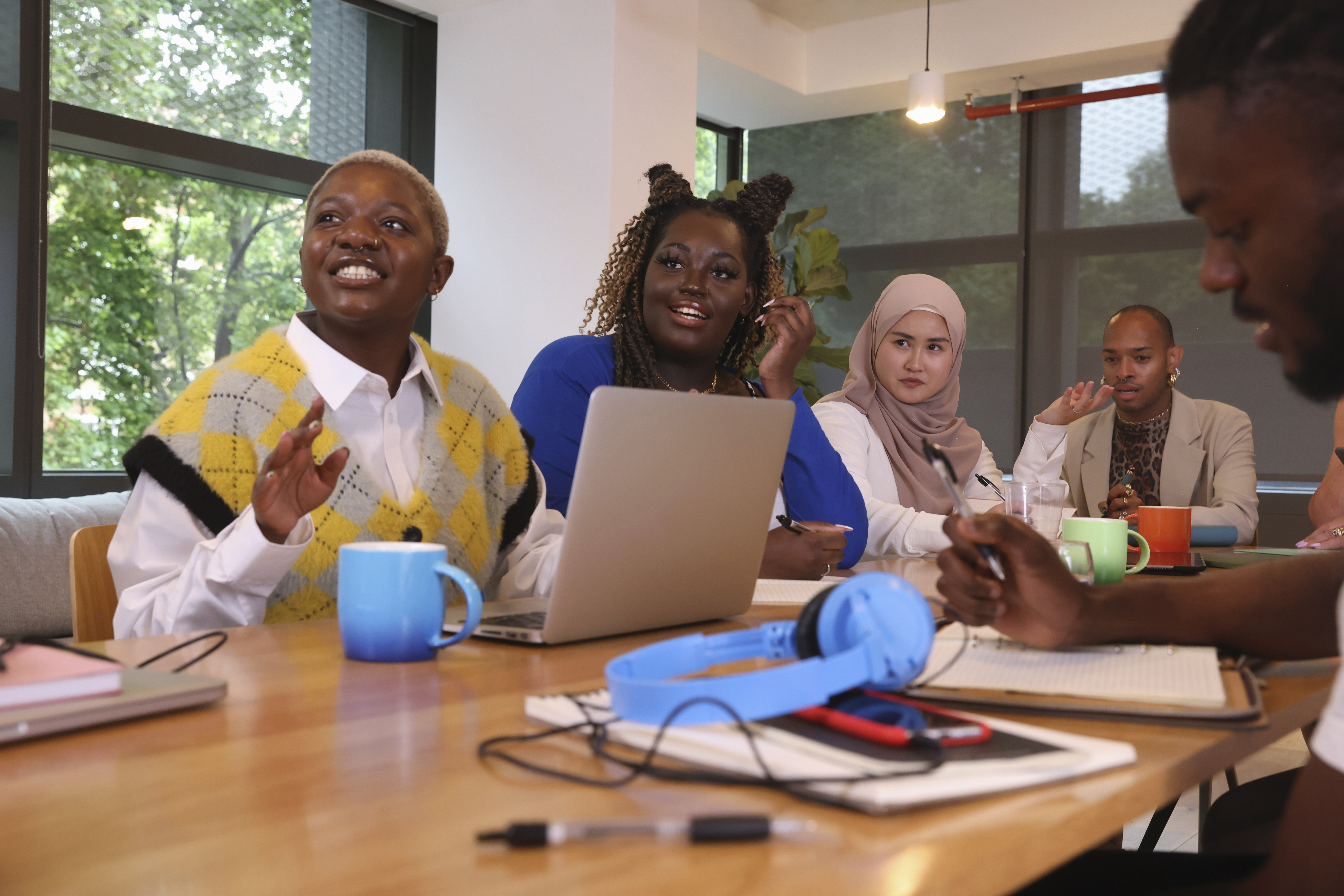 Building A Community Of Genuine Growth: The So What Works Way 2 Business People Having Meeting In Office 2Ac062D8Ed0Ba0Ea16Ee