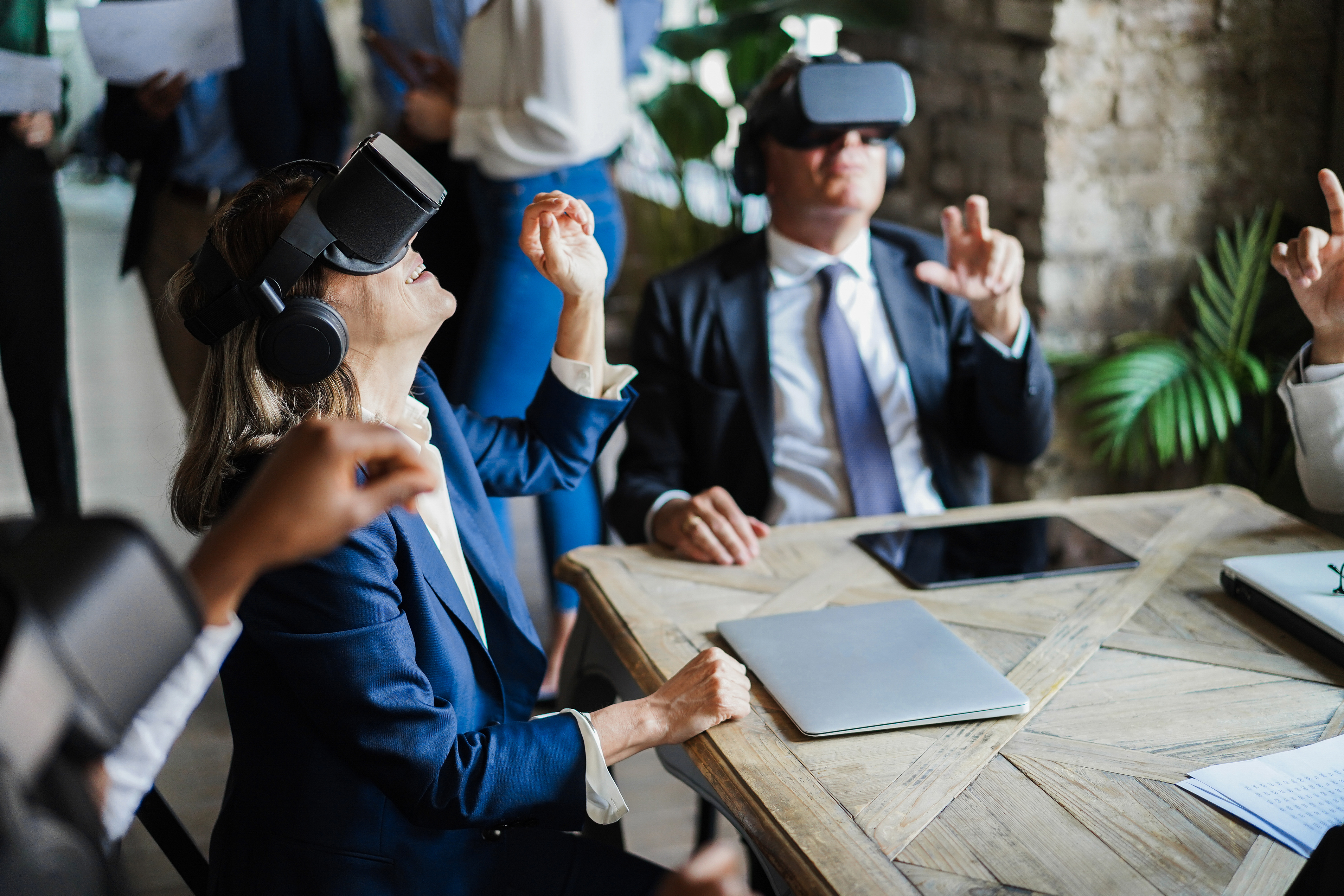 business people wearing virtual reality goggles in 0b1128badaca6ffd5ead