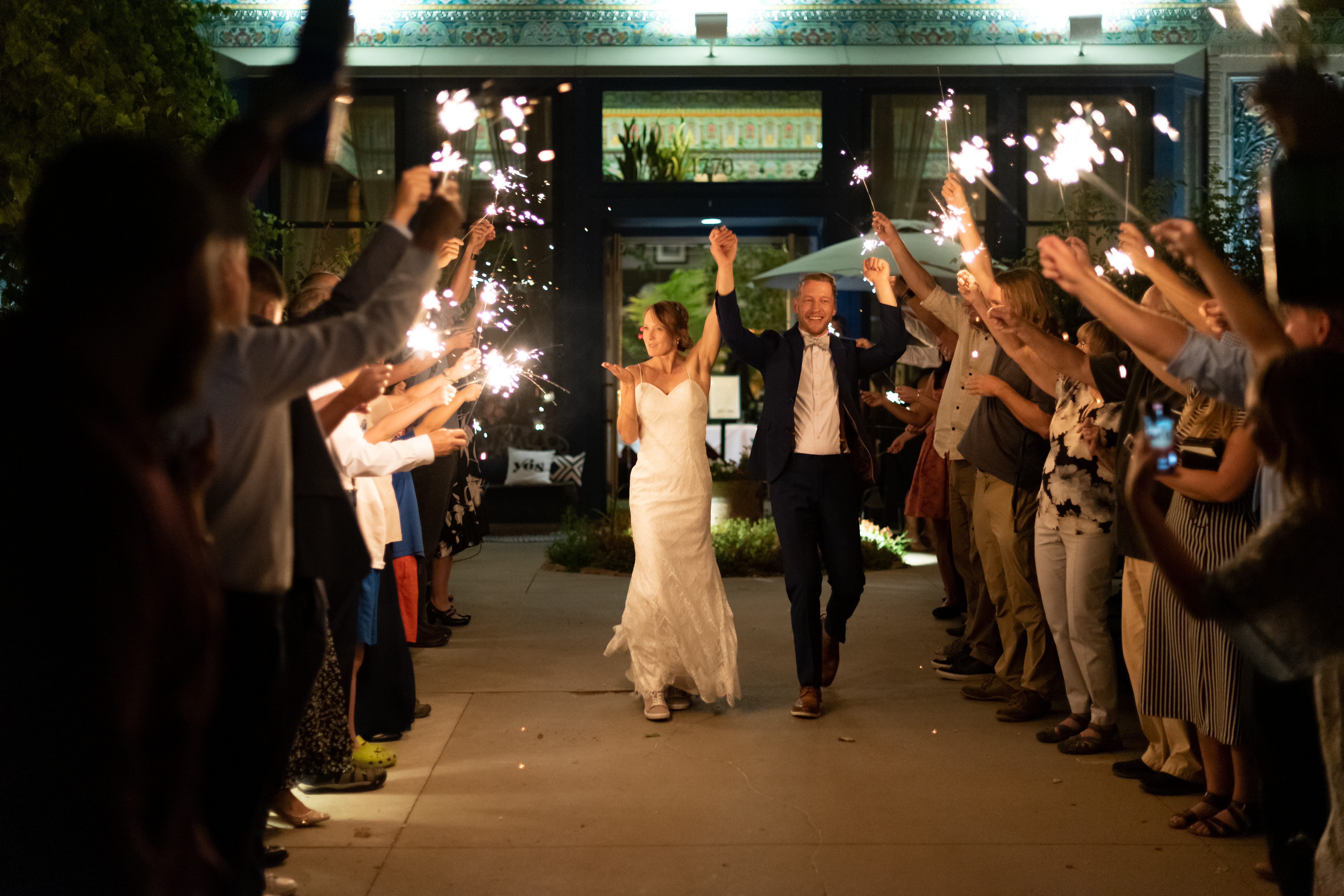 What do to after getting engaged: choose your guests