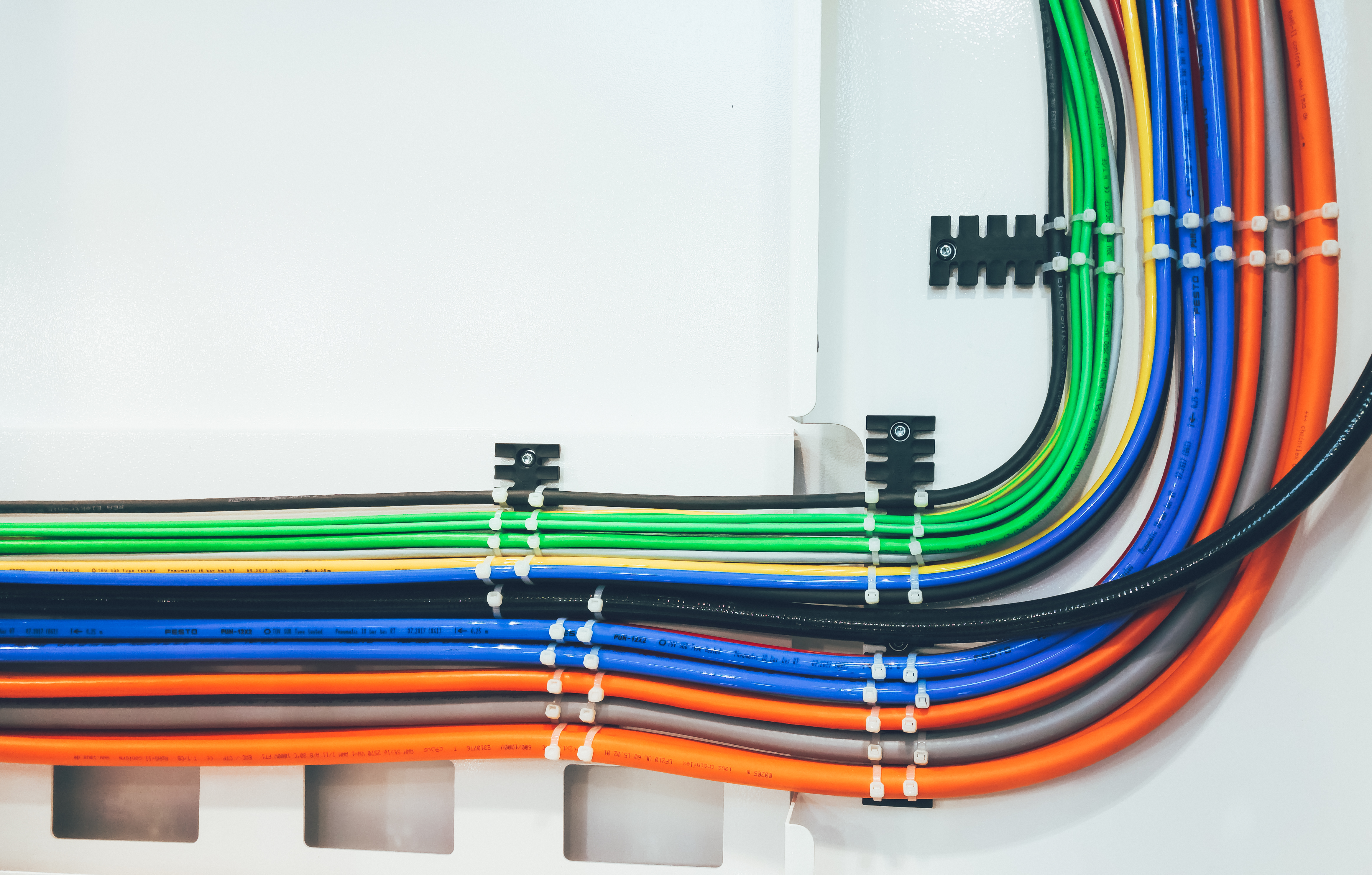cables 012c7320f85781231492