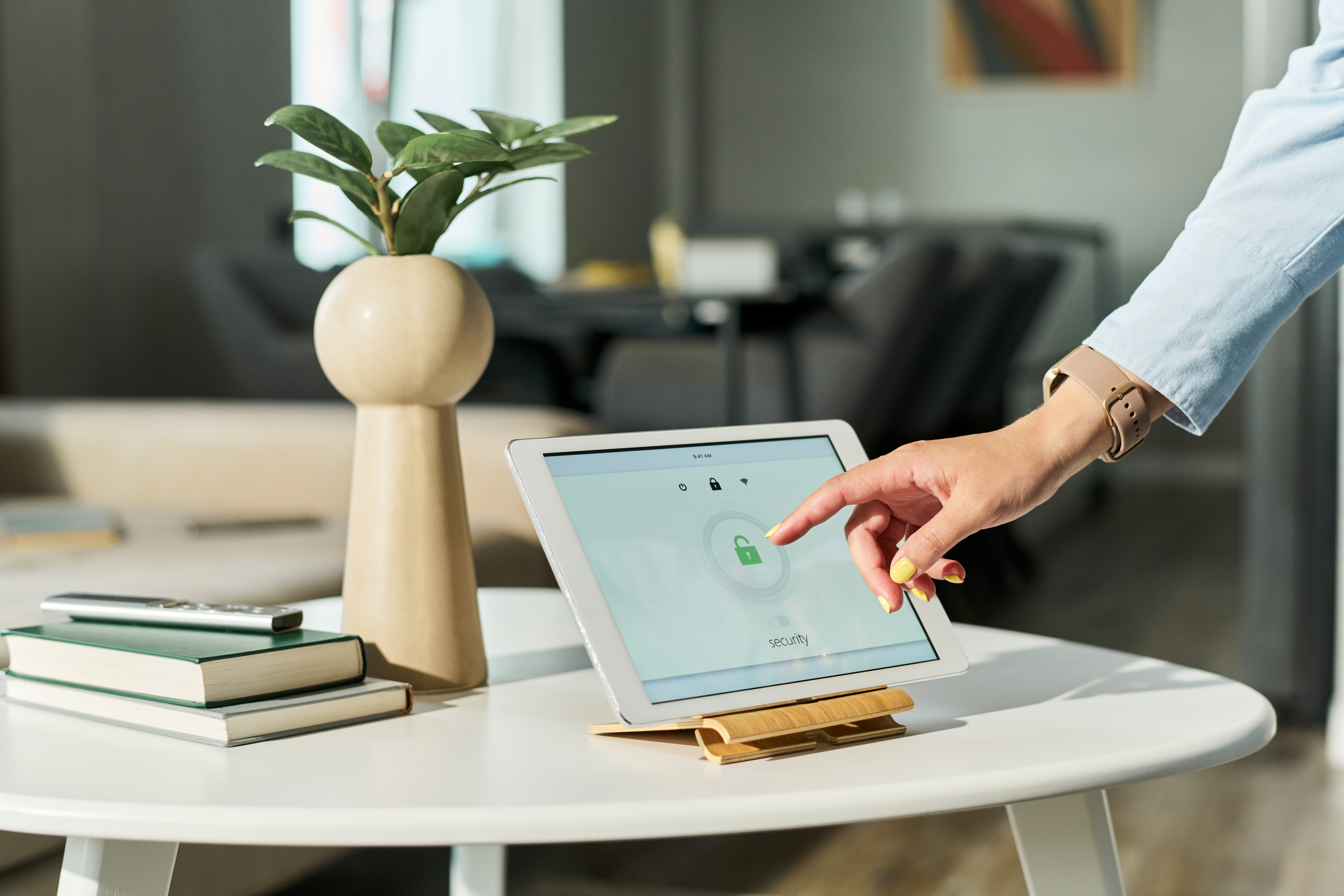 caucasian young adult woman using digital tablet f 653a186f5c30dfad5fe3