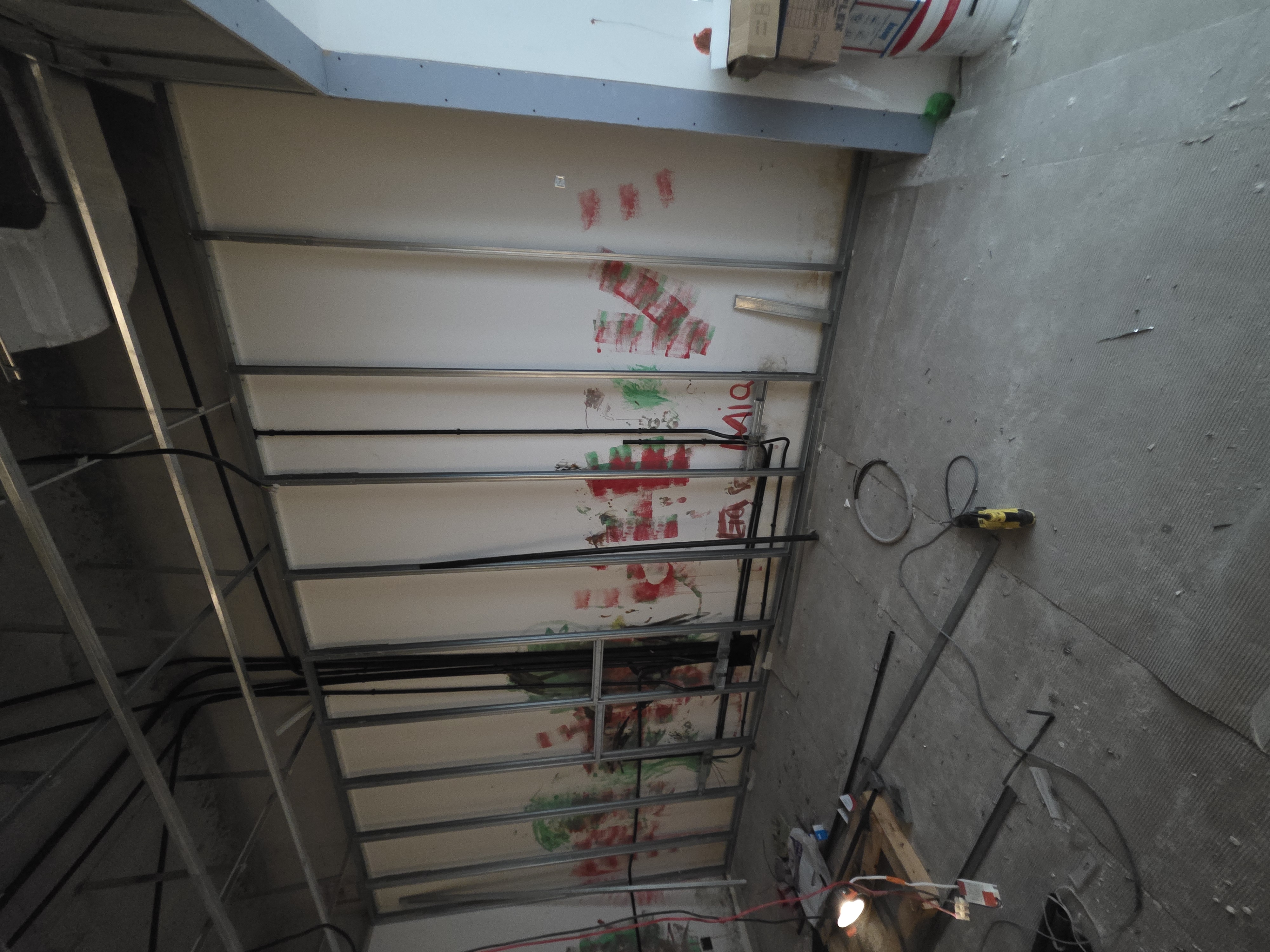 ceiling frame after demolition jpg 128e357a4163804e57eb