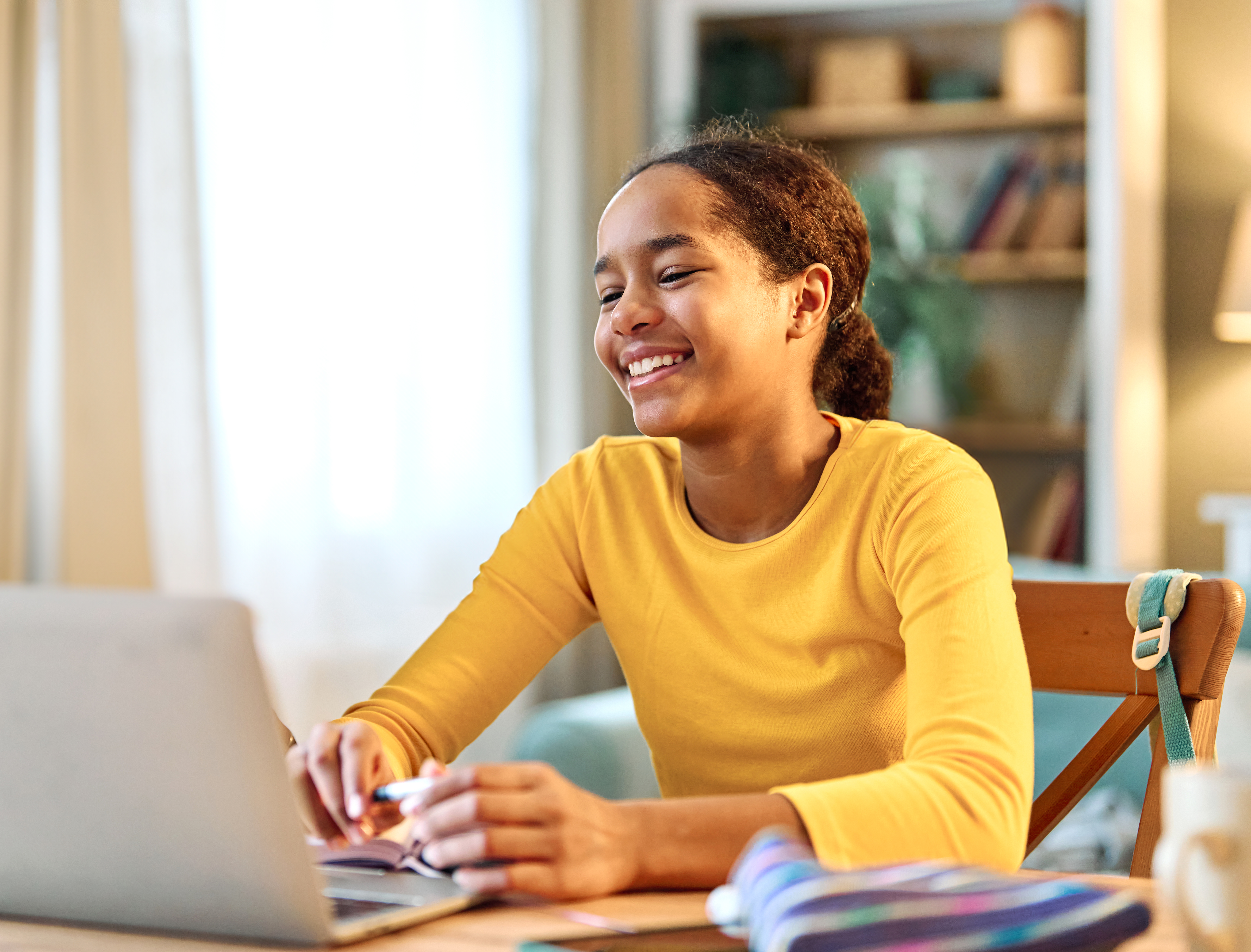 Child Laptop Computer Technology Home Girl Educati 1eed621c950e5802a481