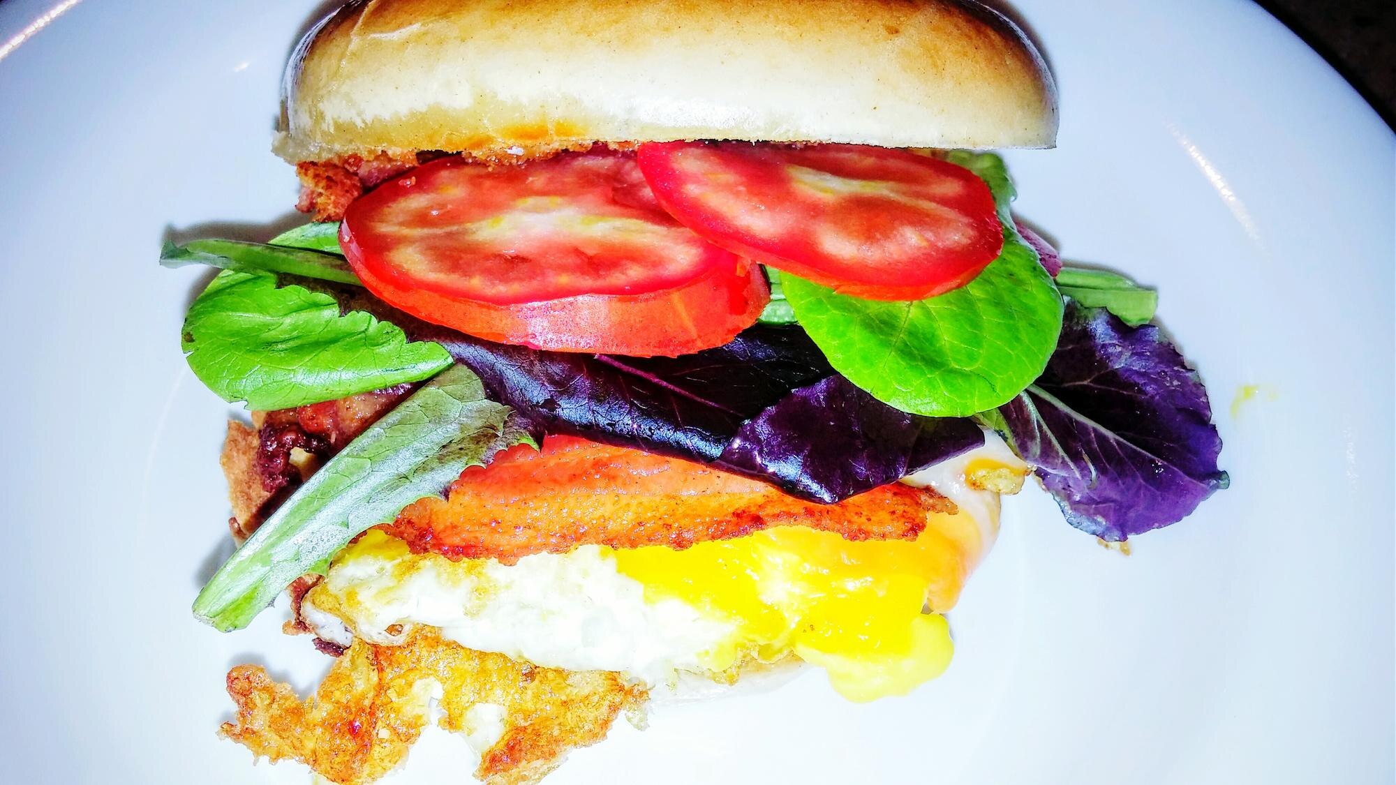 Savor the Season: Jubilee Juice & Grill's Fresh and Flavorful Menu Highlights! 2 close up of salad in plate 4c50aa3bb4e4a5ba0eff