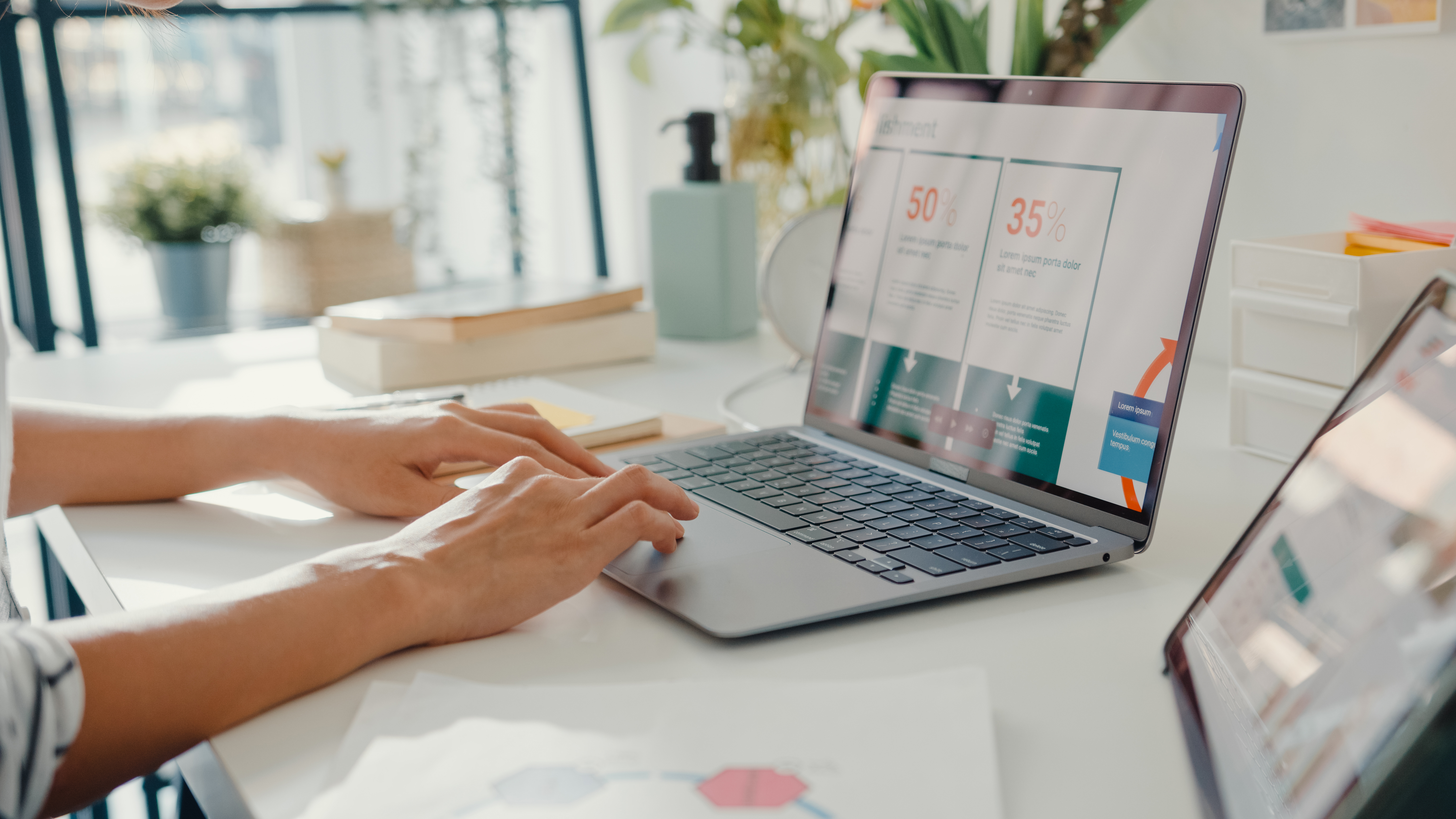 close up young asia lady freelance focus on work f d937775cb3aac08a9983