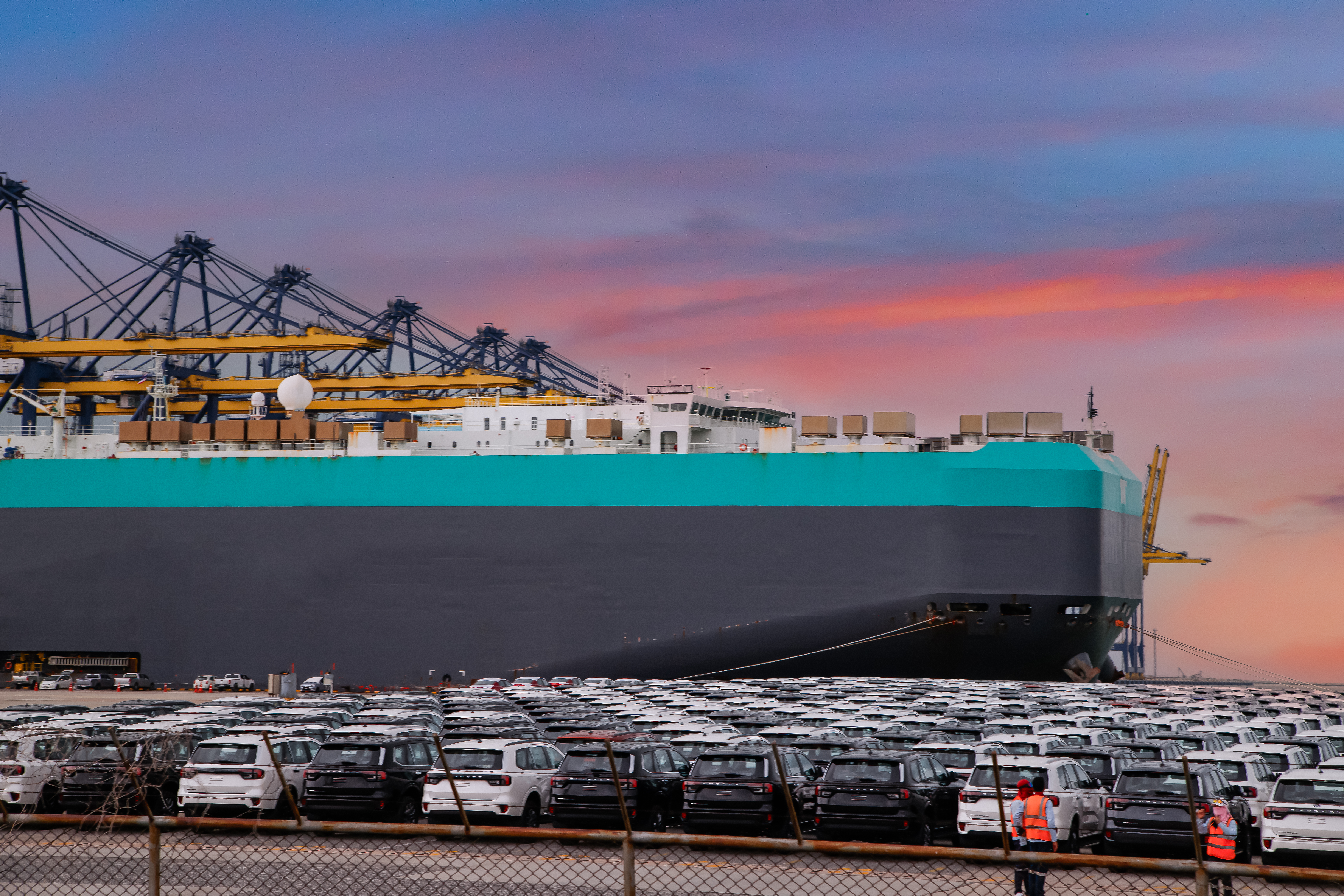 close up vehicle carrier vessel loading car for sh 0ee007251bf8228b4f8c