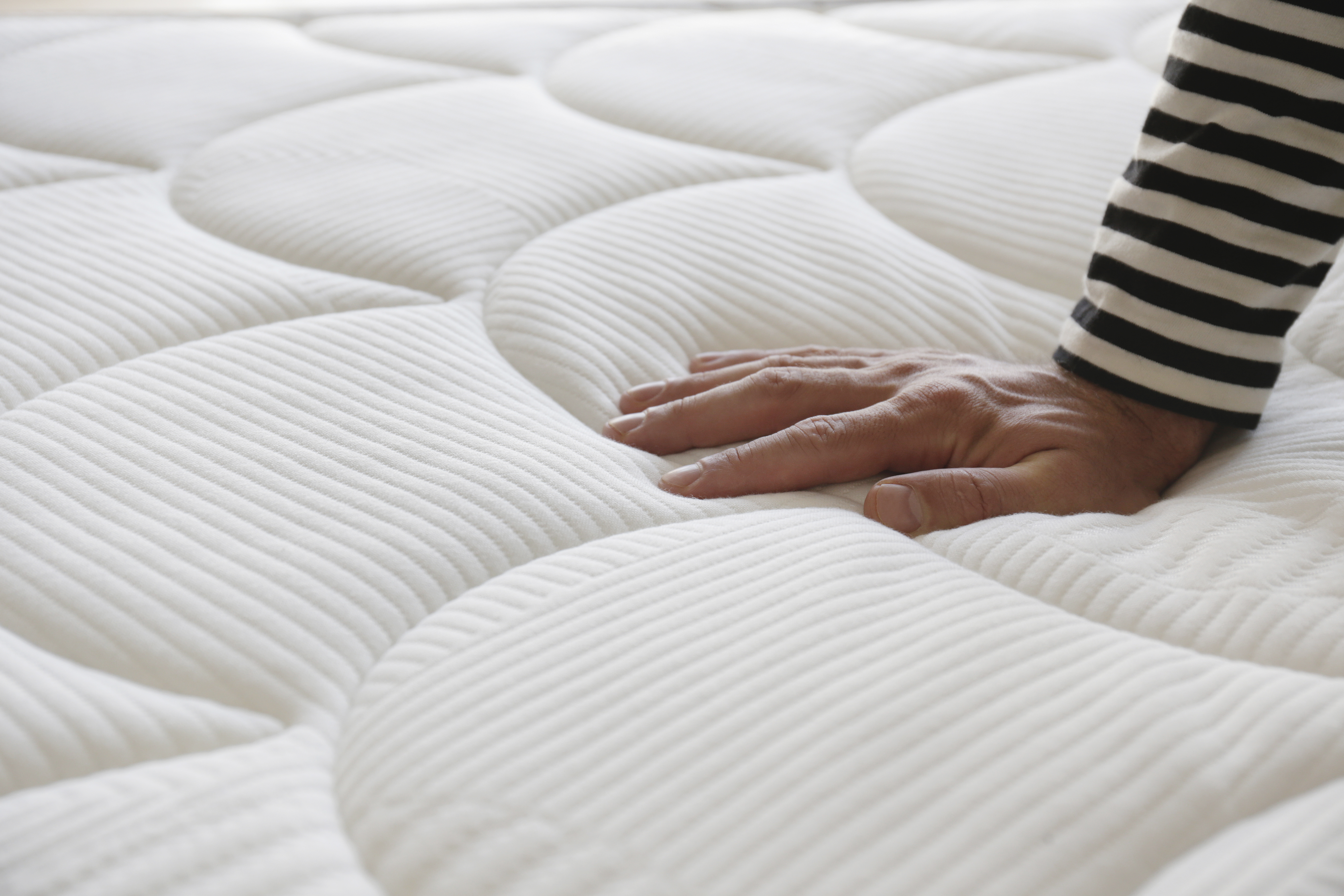 closeups of mattress b84553517d3eee9d8e82