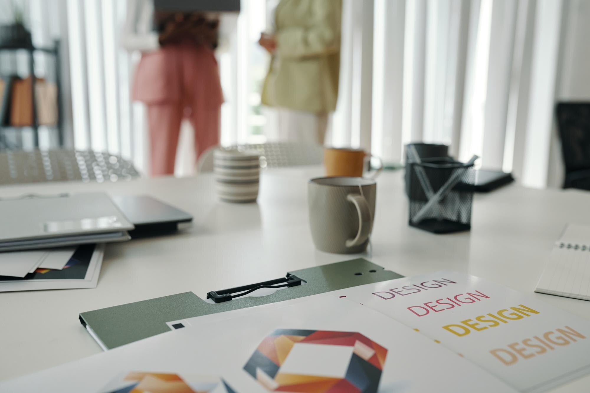 collaborating in modern office setting with design f8c8900d0de8ccd8cbb9