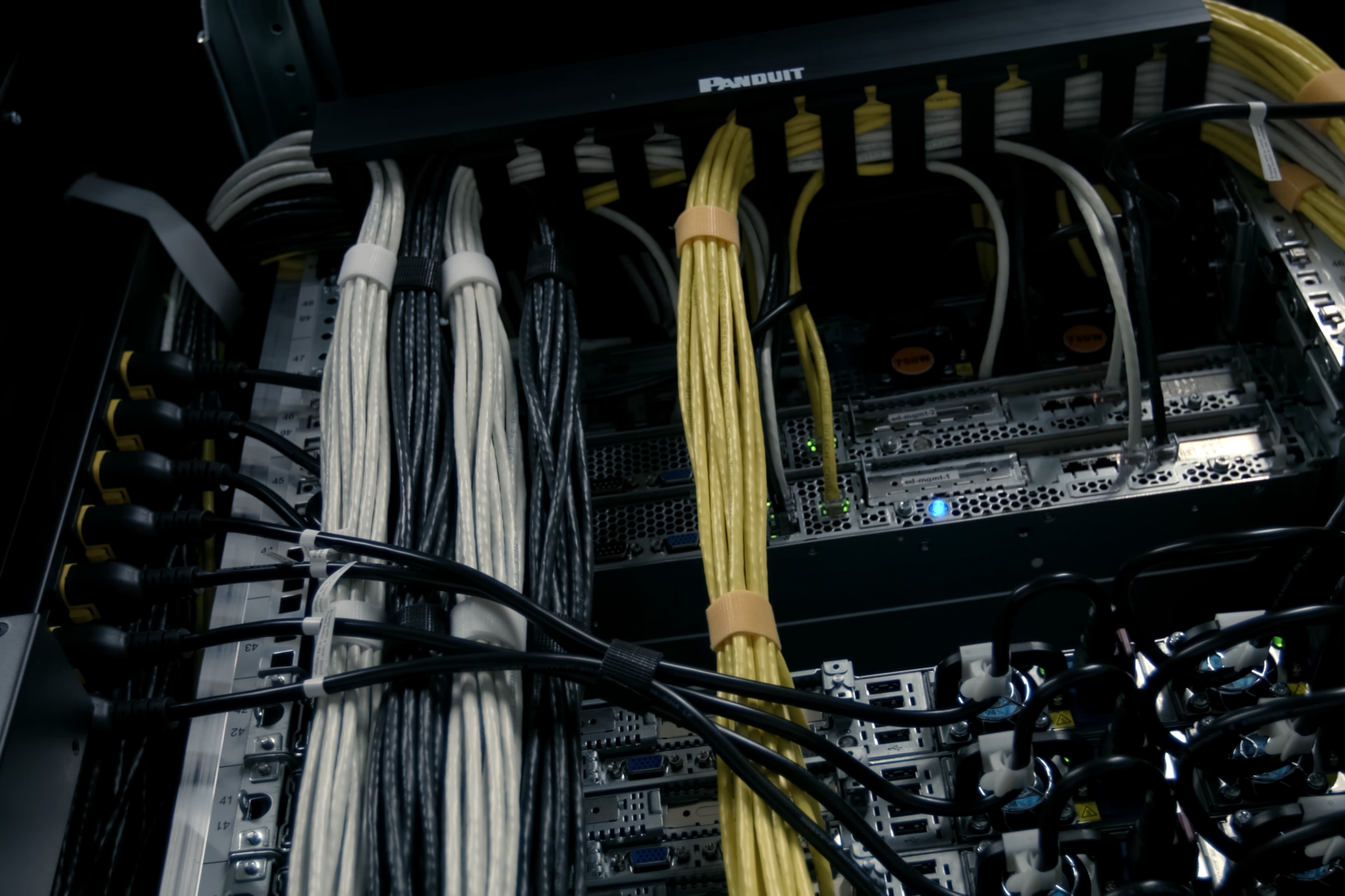 connections of internet cables with servers serve ae660731f0955e8c6cee