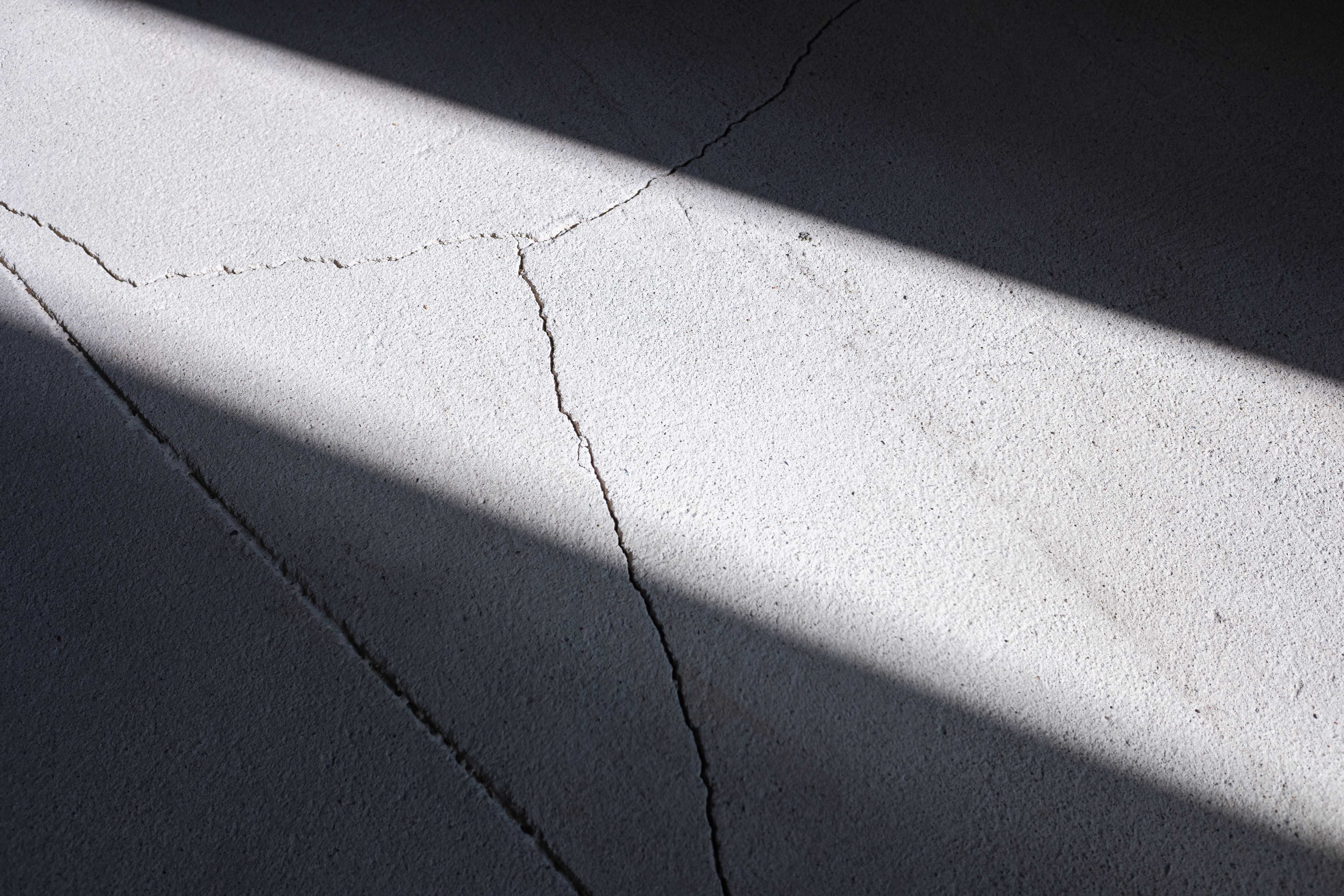 alt="Signs Your Driveway Needs Sealing cracks and repairs"
