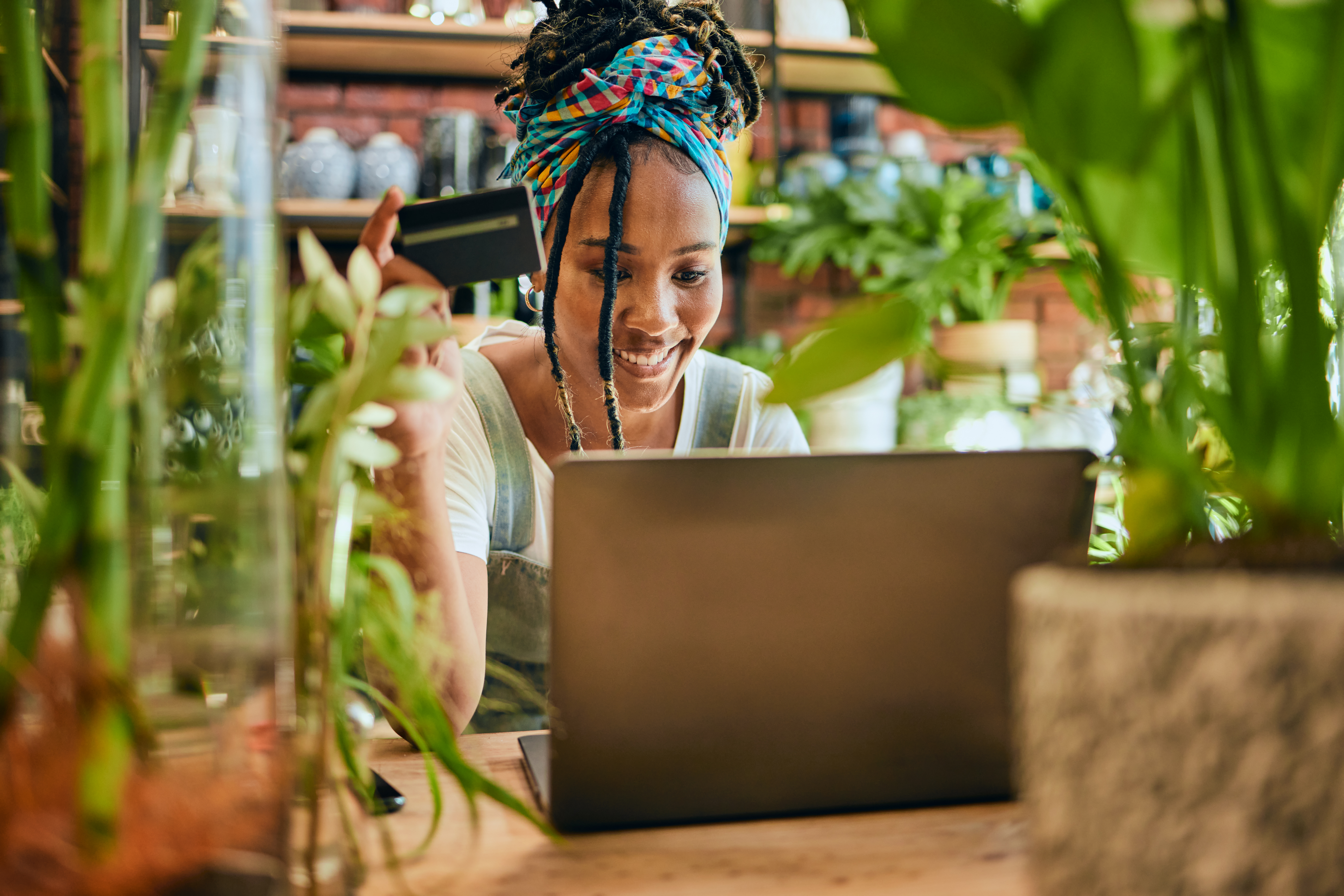 credit card laptop or black woman on online shopp dcedc9a7b77119b1a59a