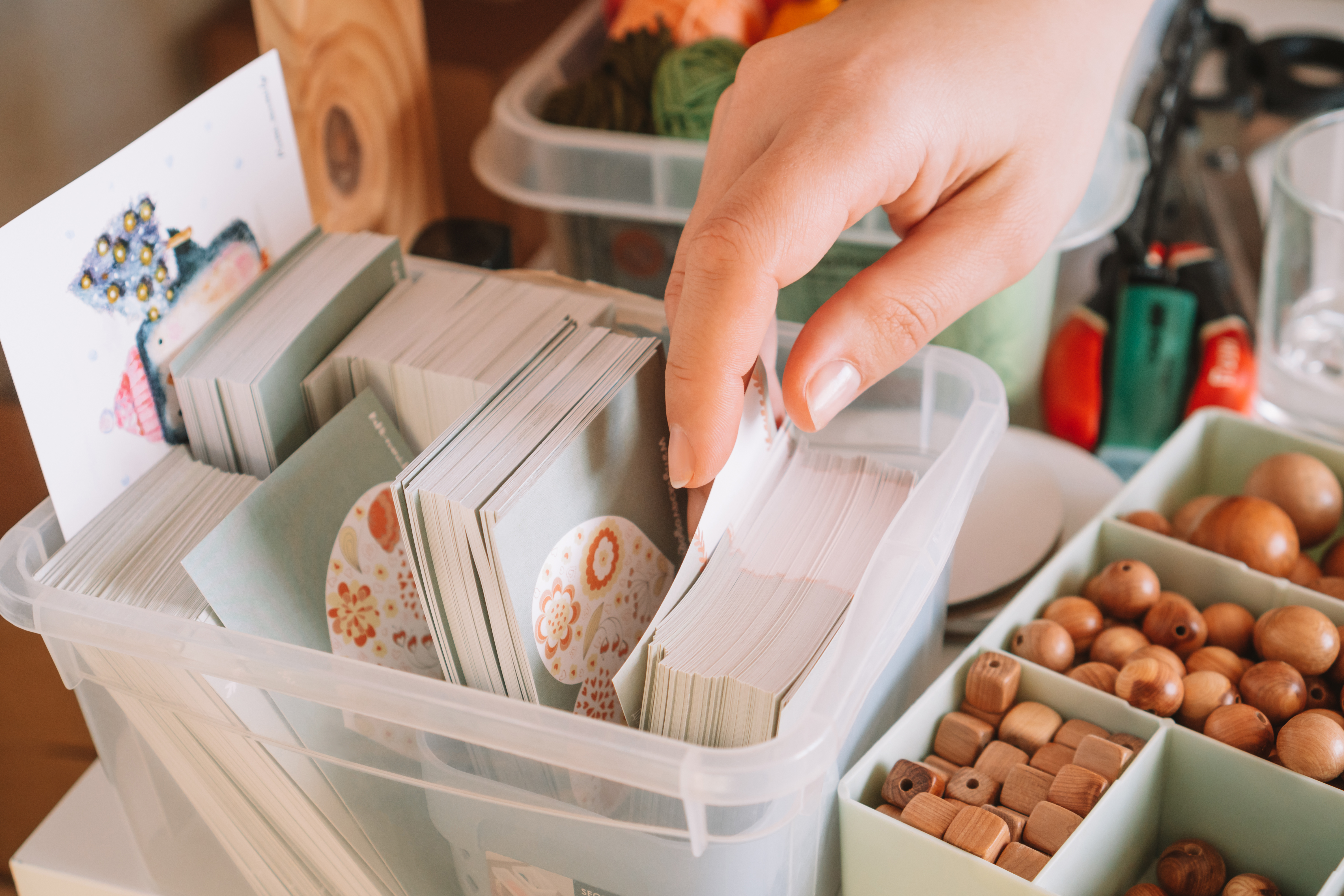 Choosing the Perfect Plastic: A Practical Guide for Trade and DIY Projects 1 cropped photo of woman hands preparing and choosin a92ea62cbd24cb0687f9