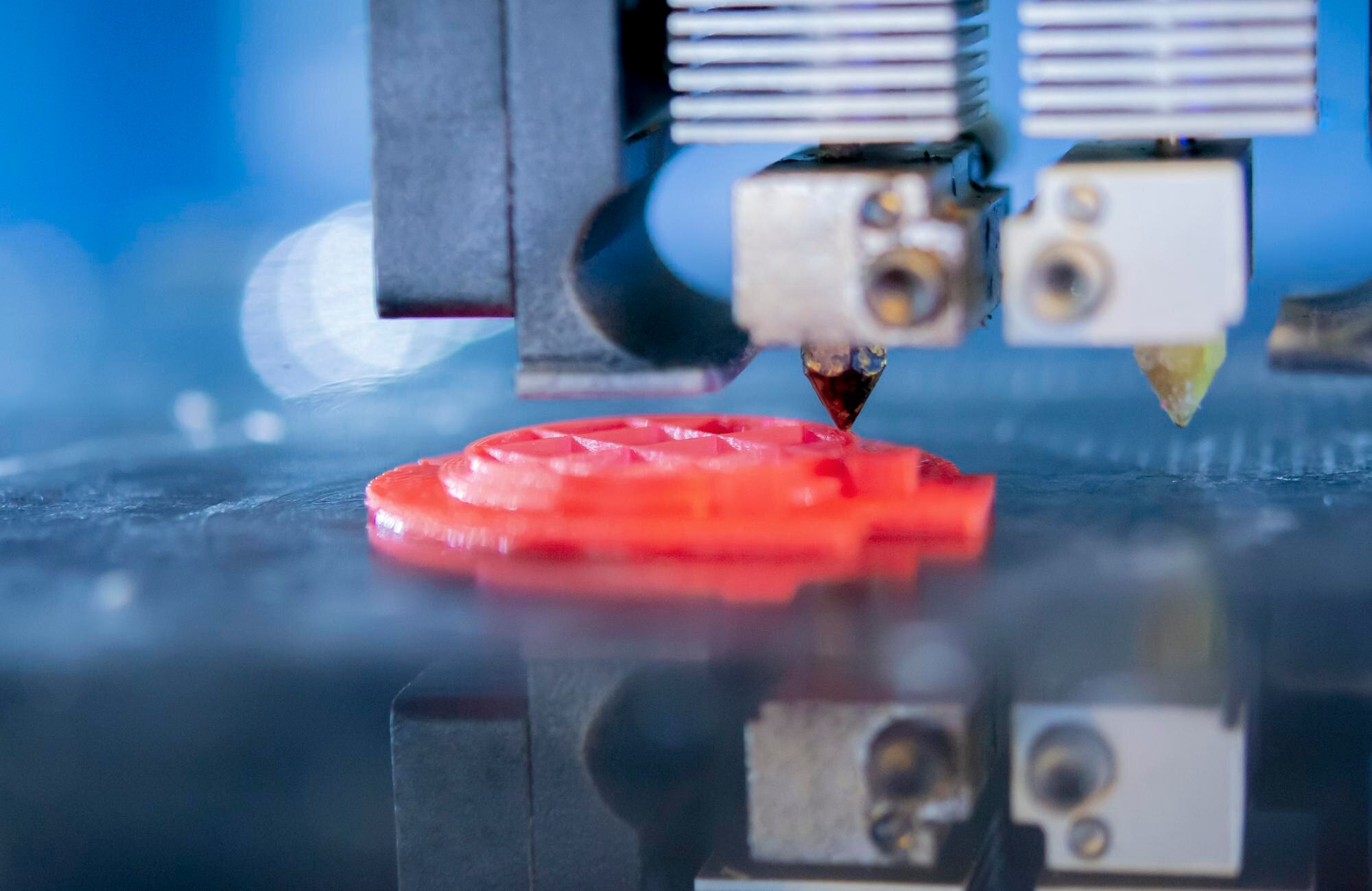 The Ultimate Guide to Plastic Fabrication Methods for Trade Professionals and DIY Enthusiasts 1 d printer printing a model closeup the process of 5ab2ba61e98556350524