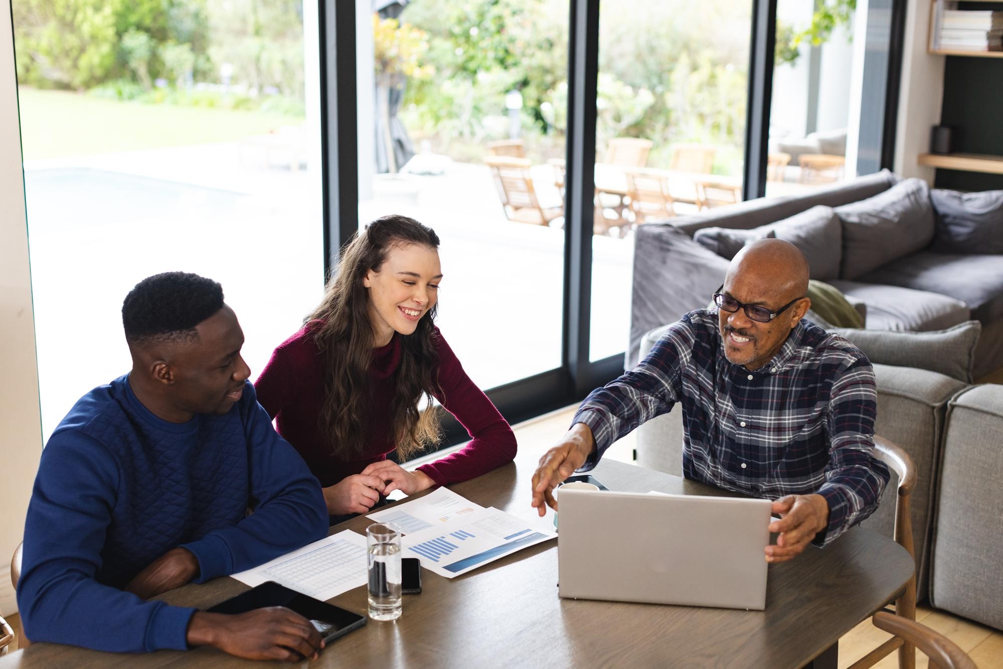 Optimiza tus Impuestos en Airbnb para Maximizar tus Ingresos sin Riesgos