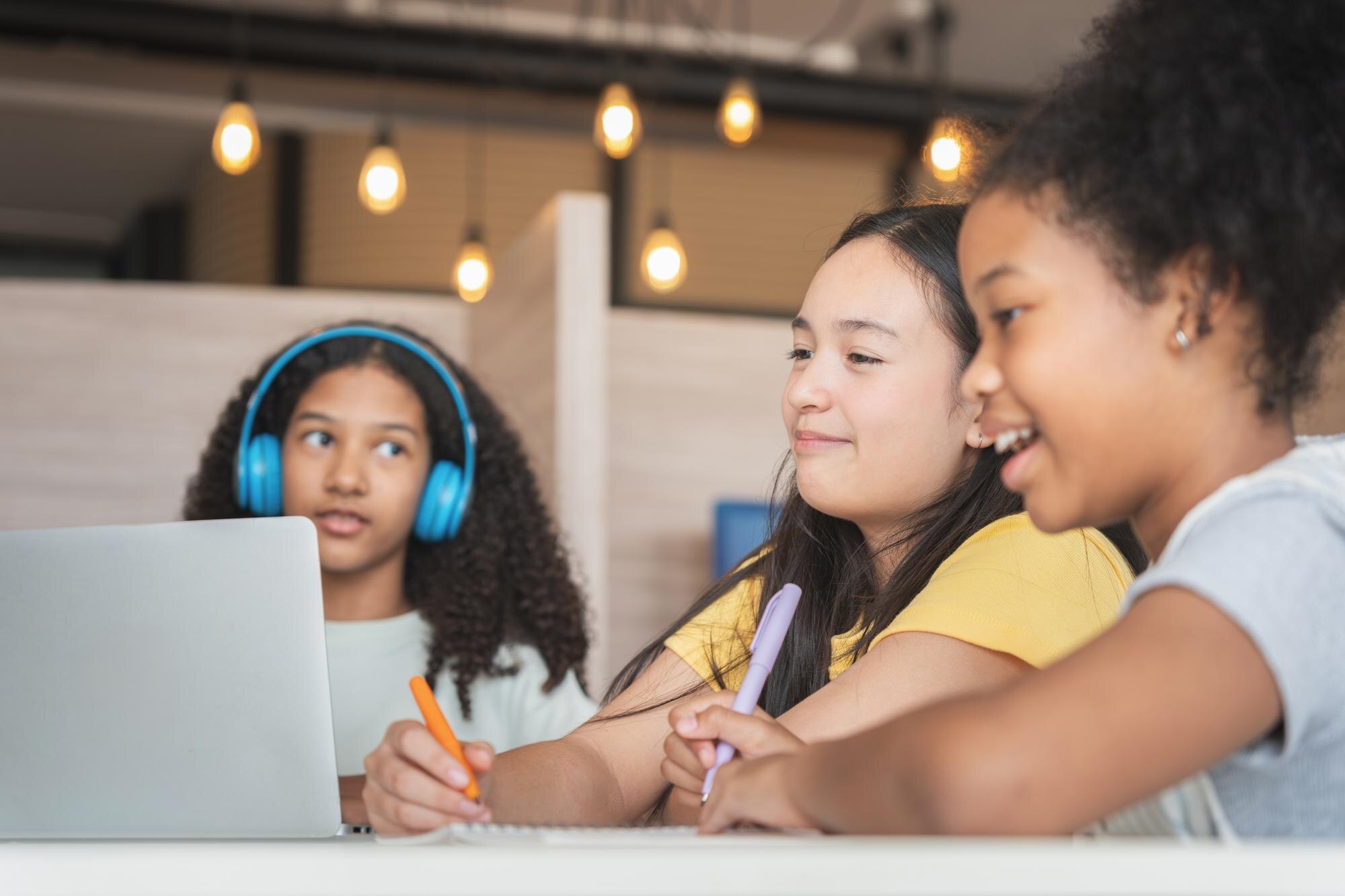 Diverse Group Of Young Students Learning Together 3ede5a3935f63260cdd6