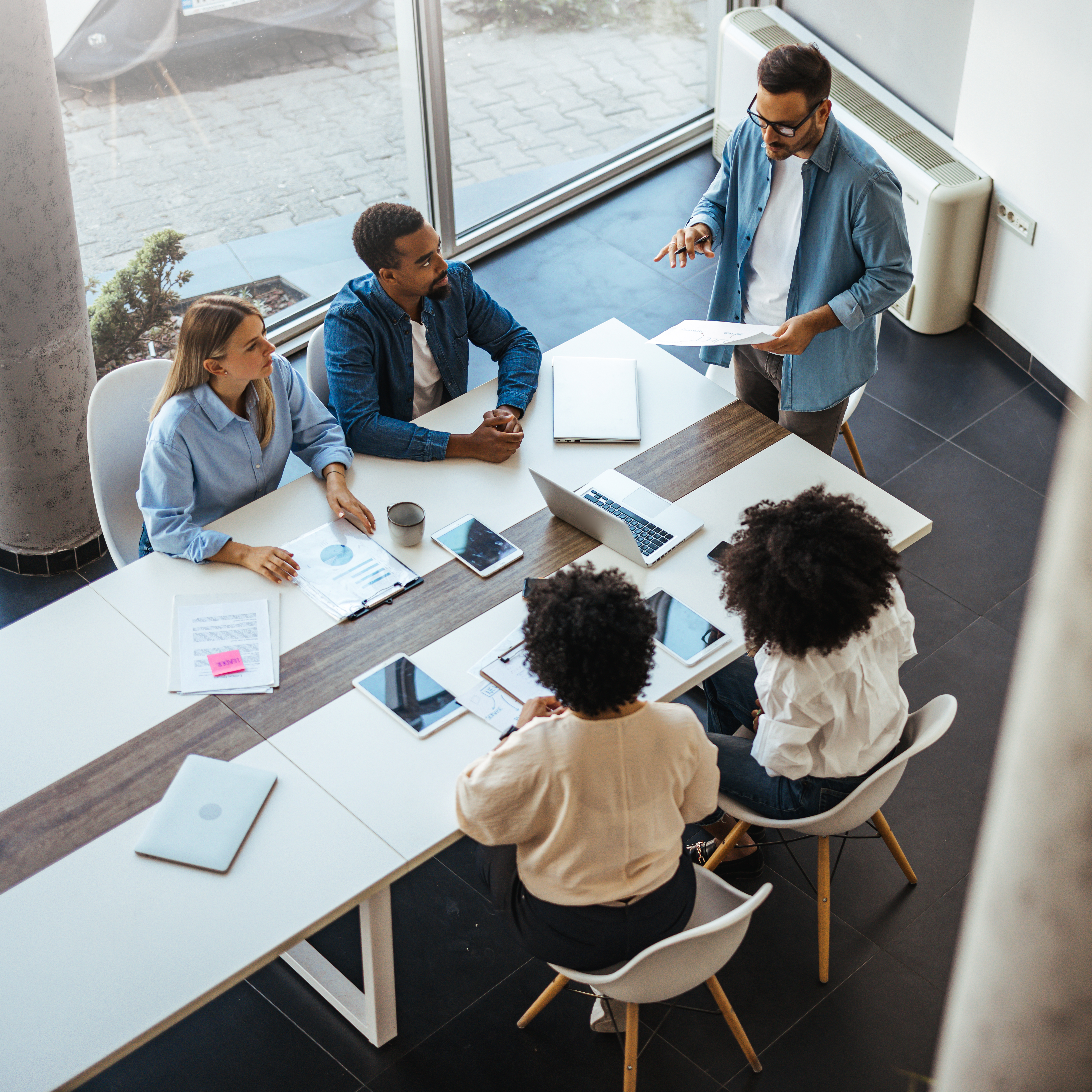 Une seule stratégie pour plus de patients : alignez génération de leads, automatisation et image de marque