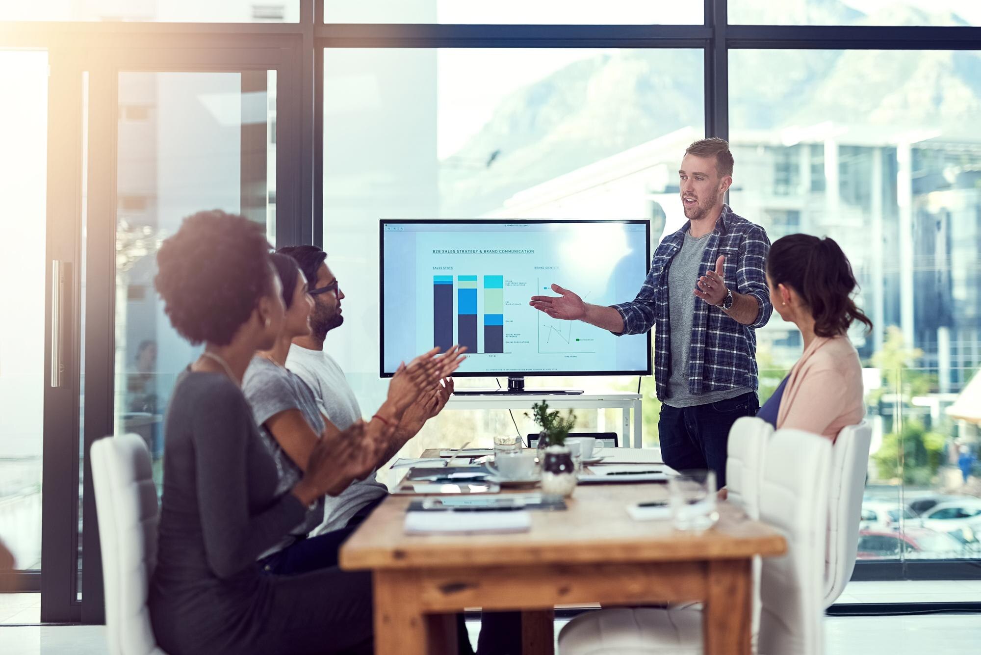 diversity teamwork and presentation in workplace f b1d67e7145666ffc2e7c