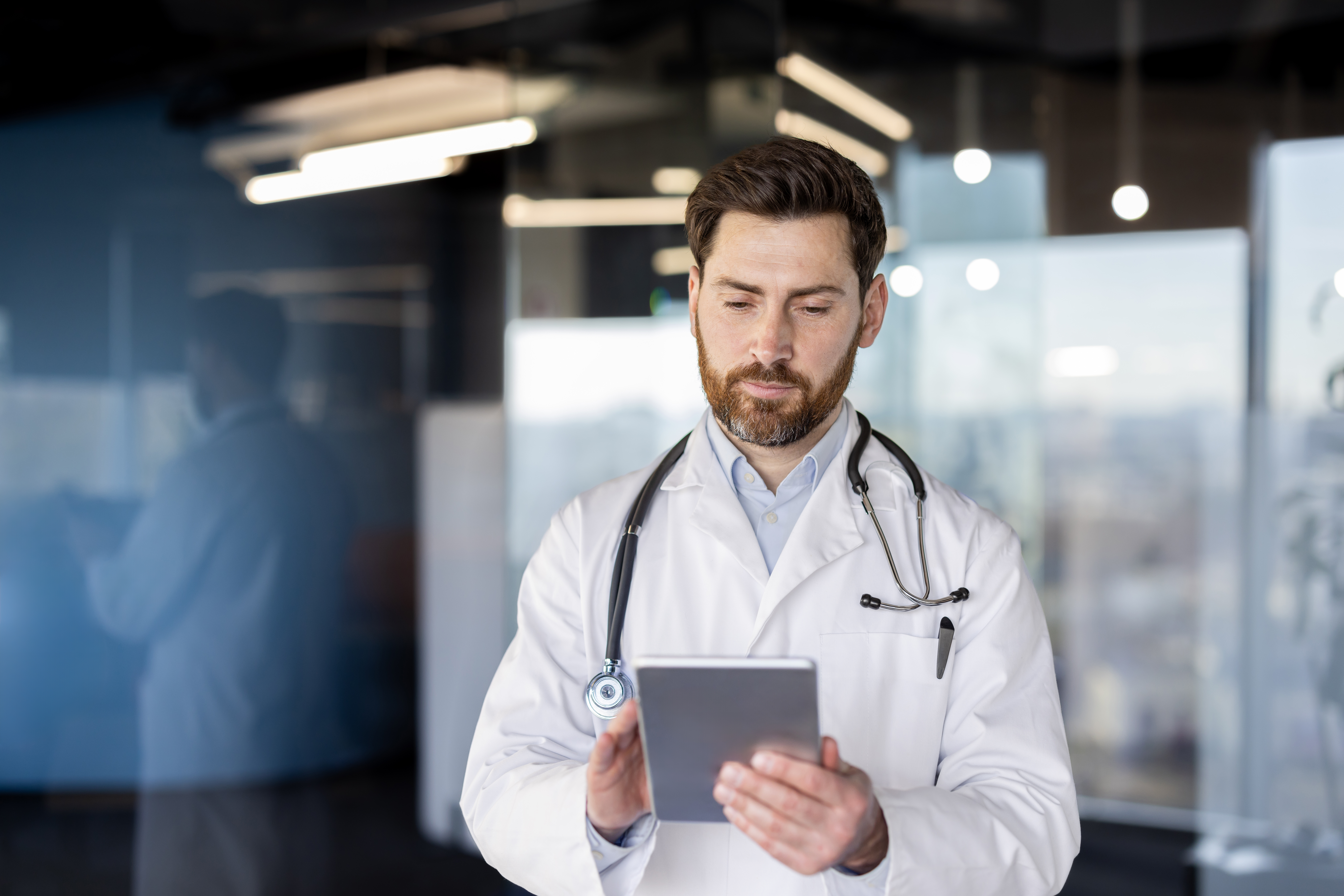 Doctor considering launching his own medical practice