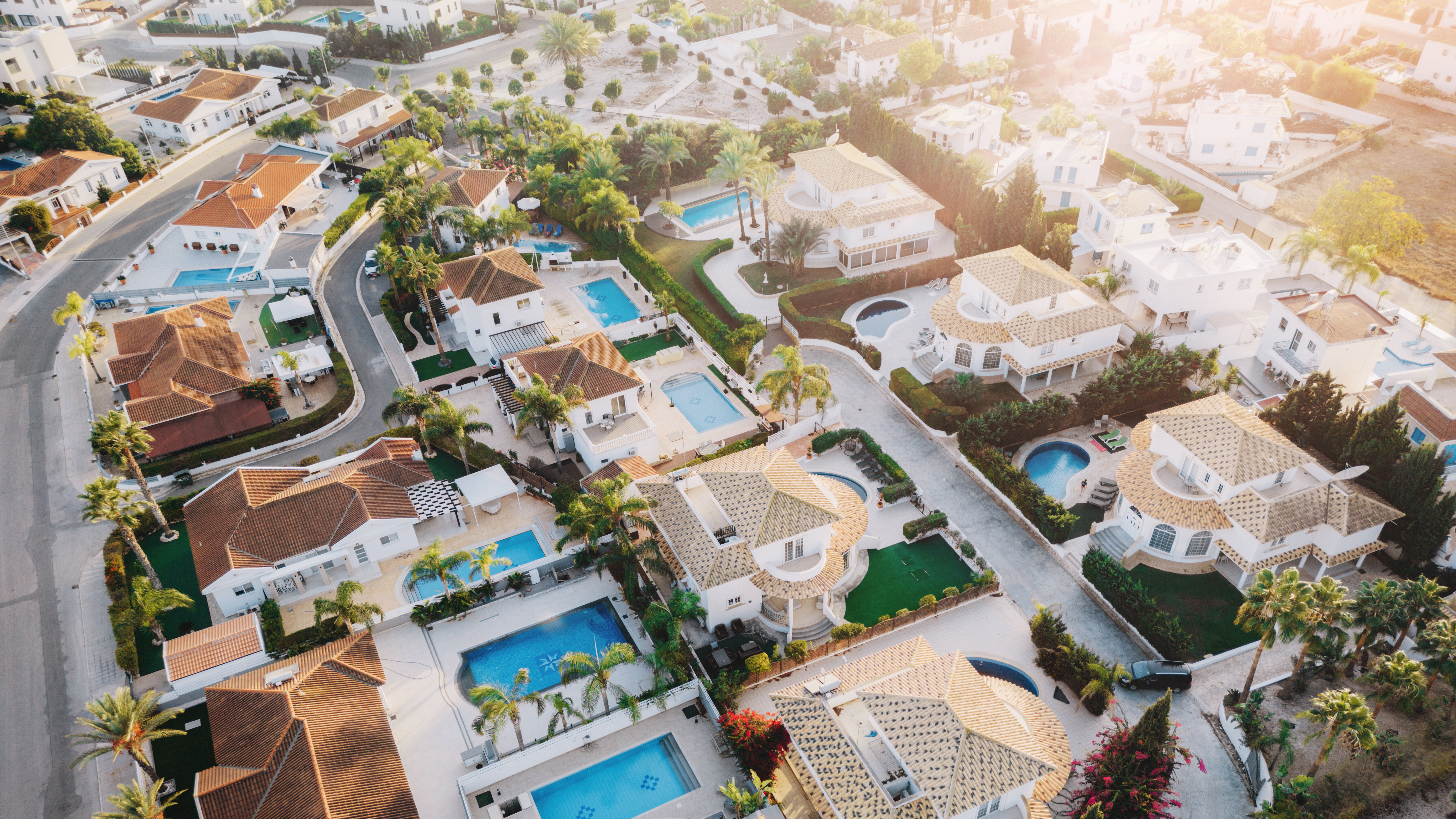 Maximizing Exposure: Proven Marketing Strategies to Attract Qualified Buyers