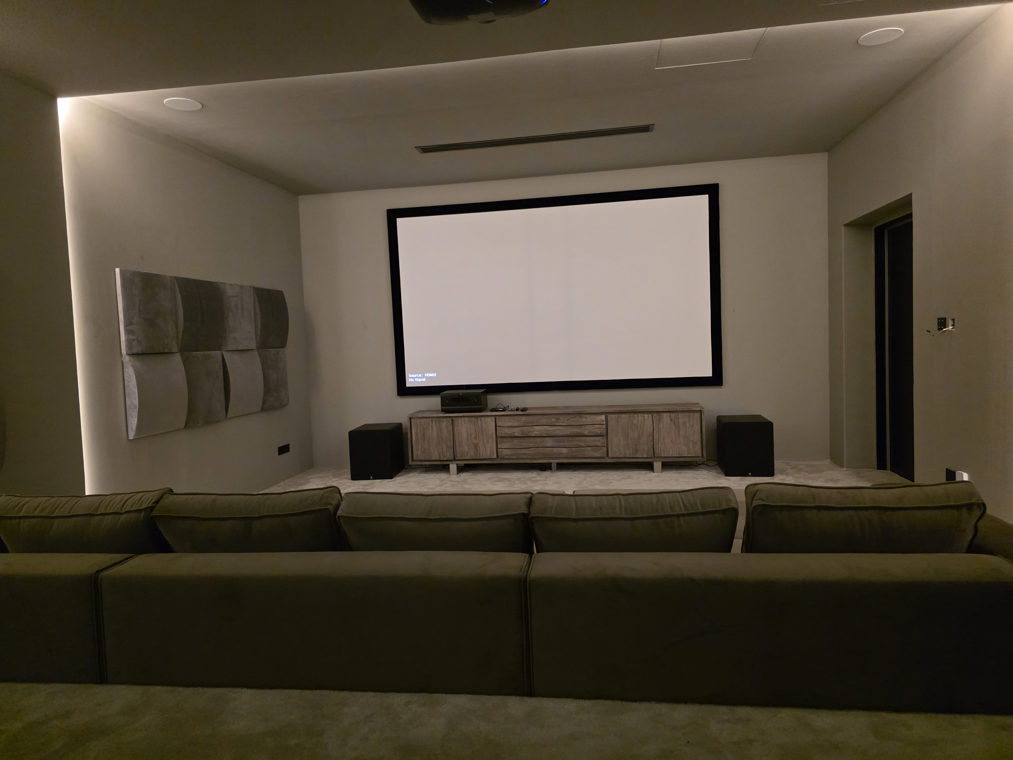 dubaihills cinema completed screenwall dcd081cbae9733d78f2e