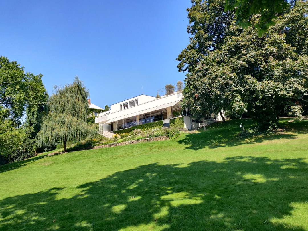 filename 5da2c0e0f54c3a9c838e