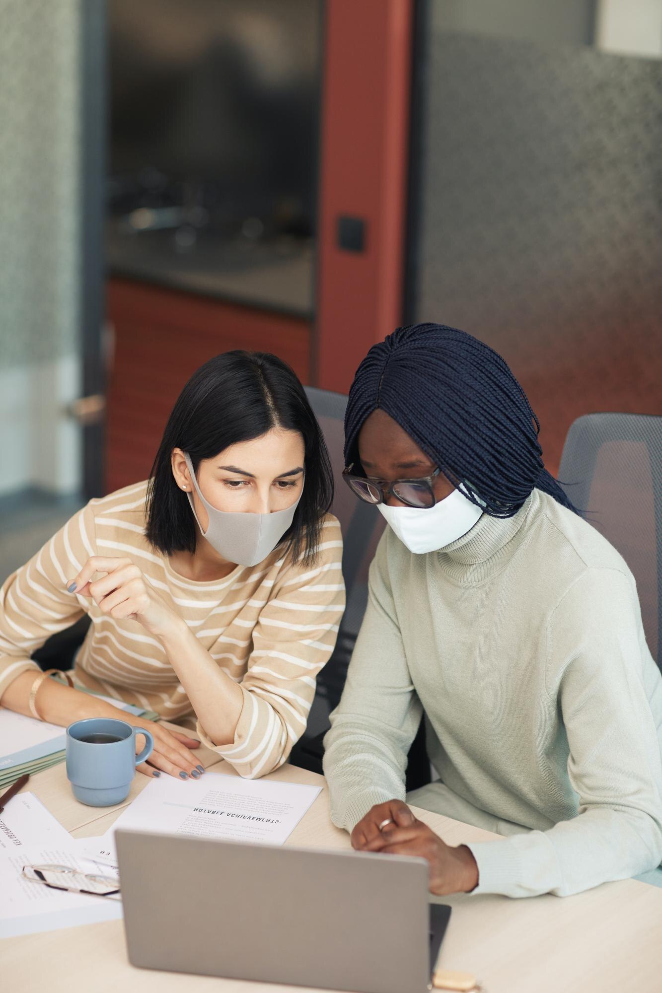 Skilled Migration Australia: Common Challenges And How To Overcome Them 3 Free Photo Business People Meeting At Office Worki F24B014Bb90A6A601498