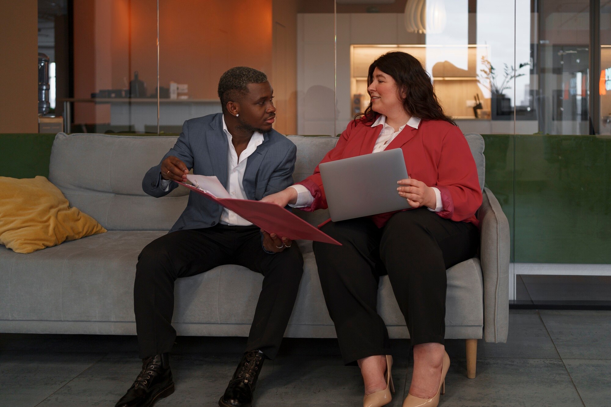 Mastering Sales Conversations Without Pressure: A Path2PRO Guide