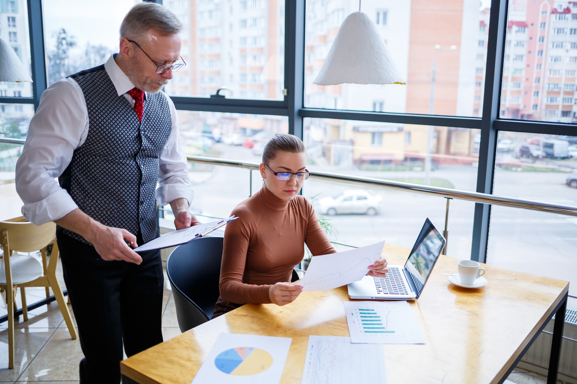 Tendencias Contables 2024: Impulsando el Crecimiento de Restaurantes y Anfitriones de Airbnb