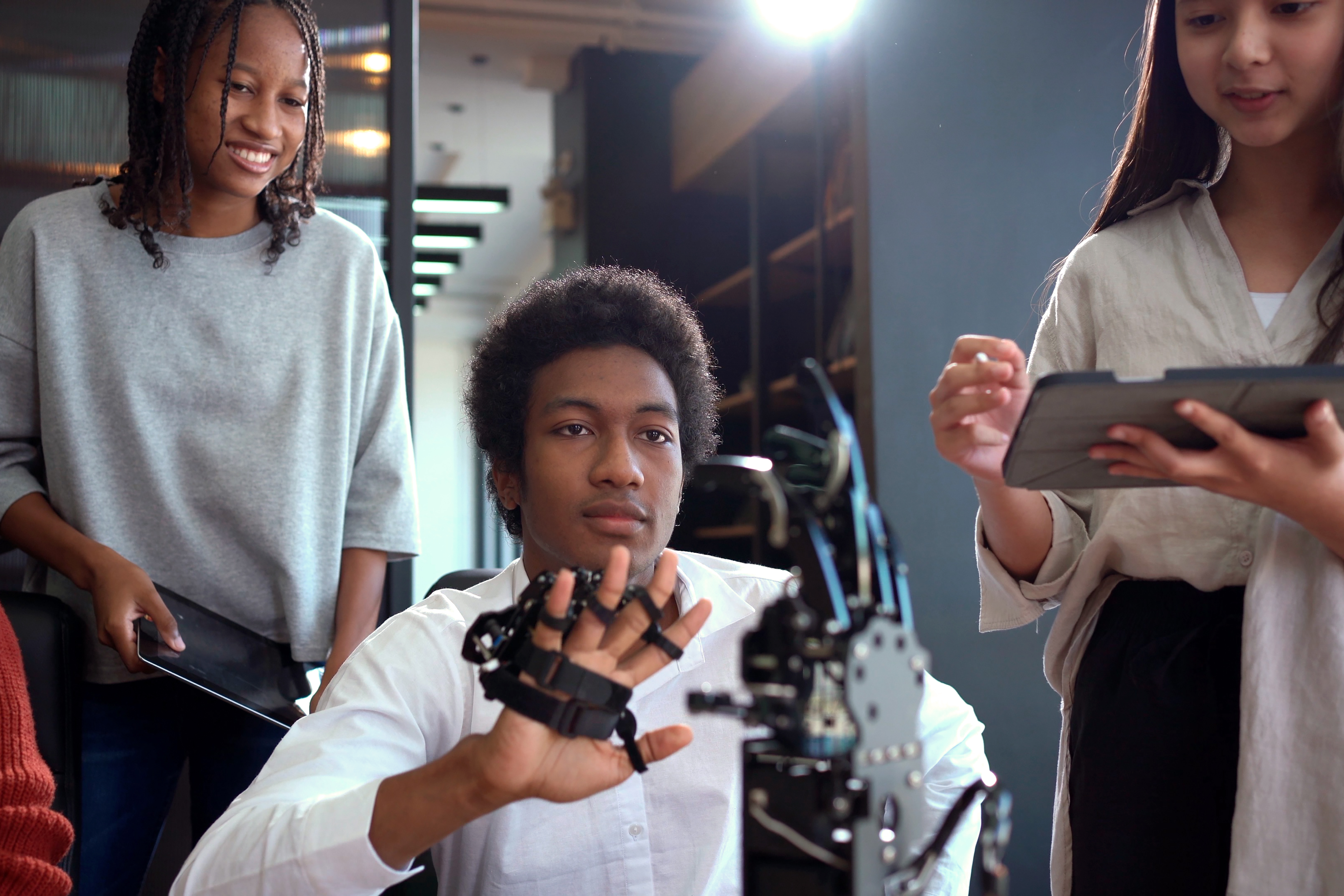 Group Of Student Discussing About Science Project 0818bbb9b877b8ba1e8f