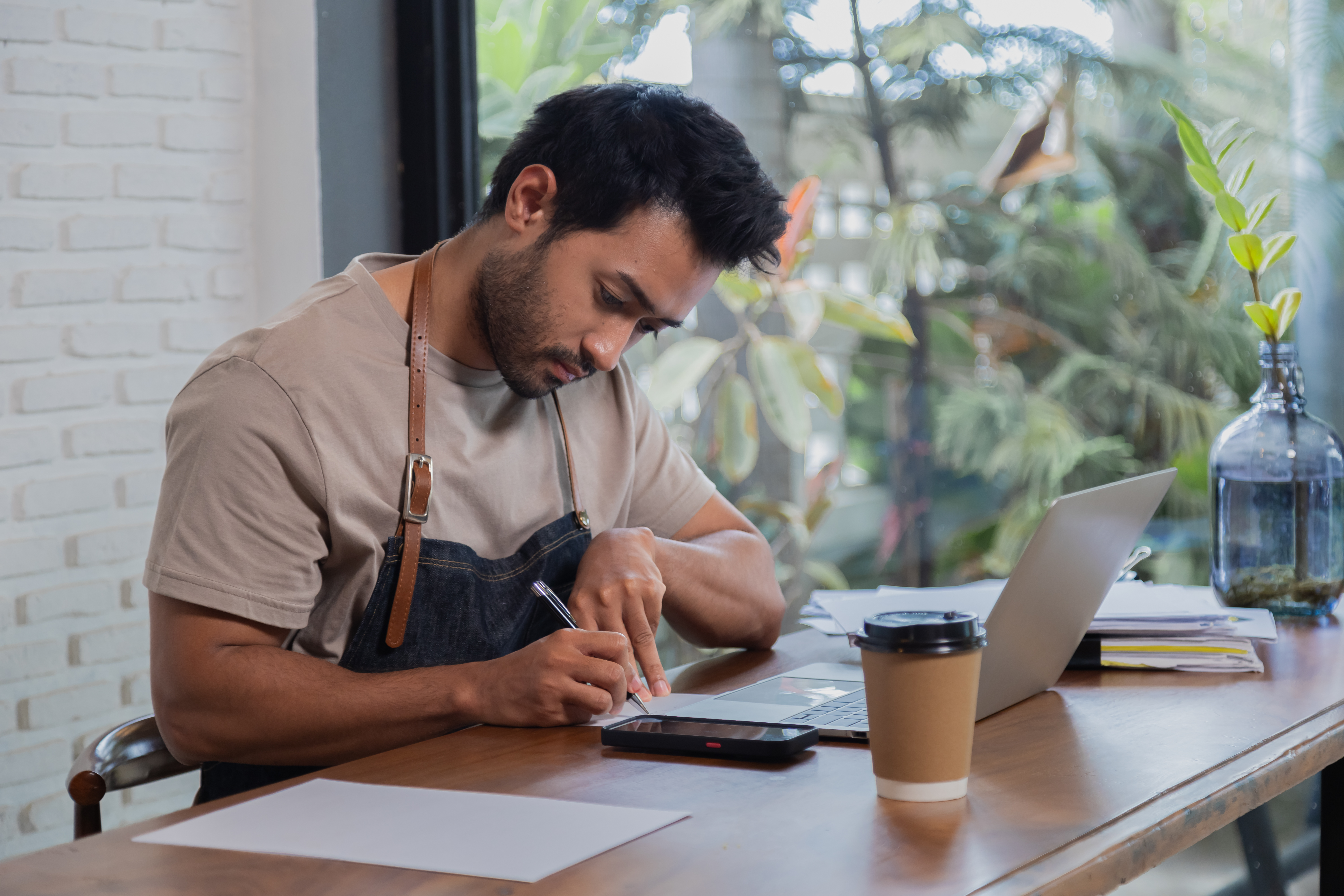 Checklist contable del restaurante: 15 controles clave para blindar tu flujo de caja y tu utilidad