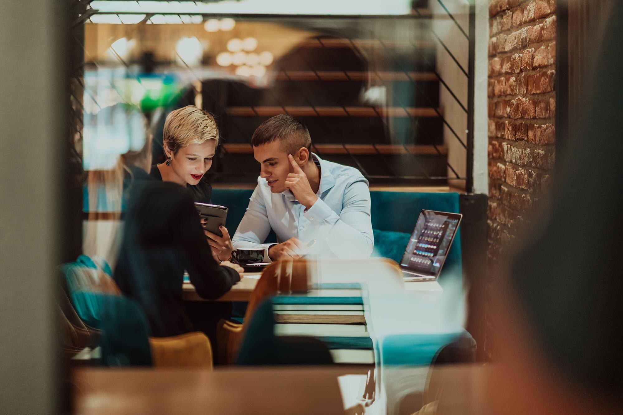 Contabilidad en la nube: evita errores fiscales y maximiza ganancias en Airbnb y restaurantes