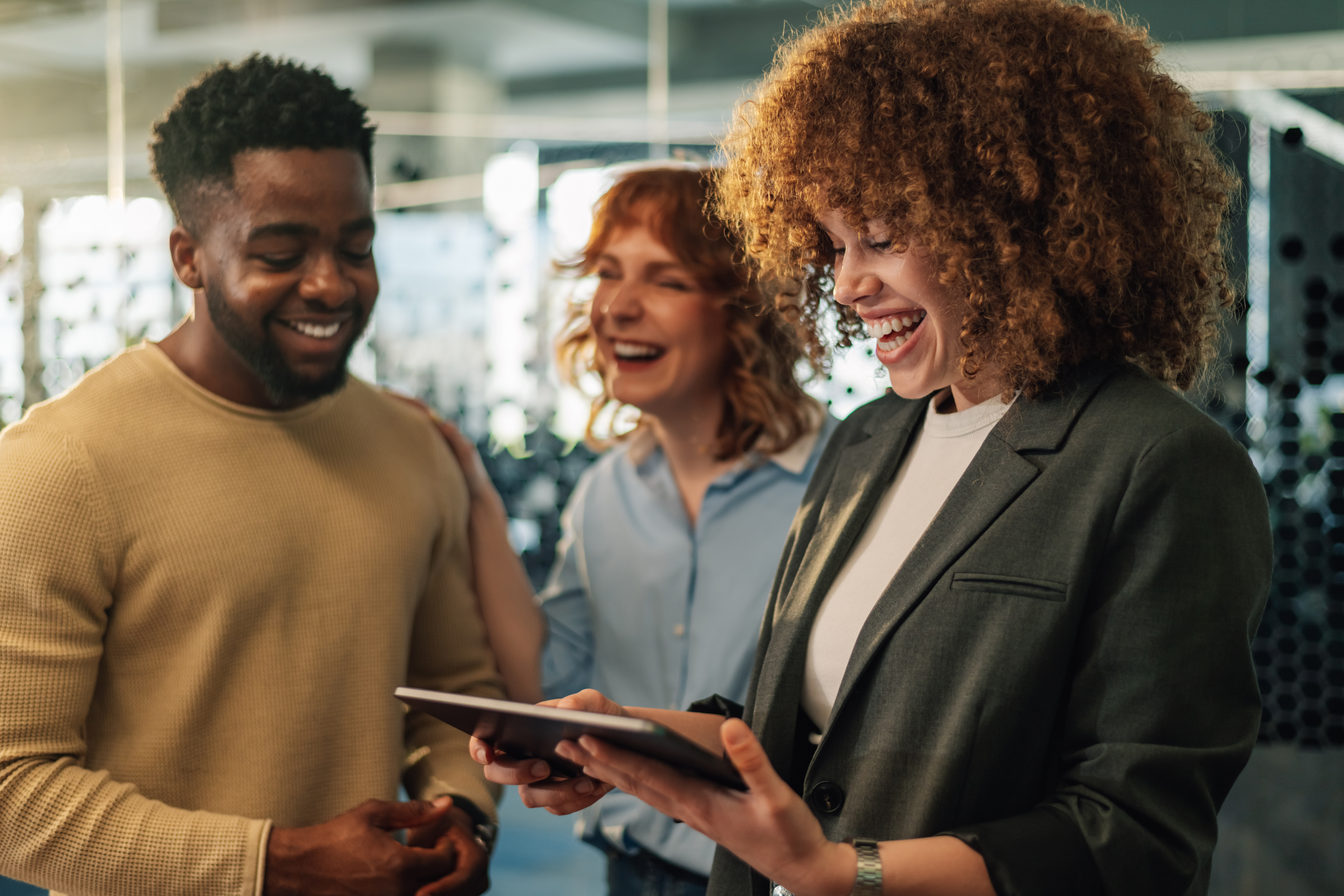 SMS Beats Email for Bookings in Salons, Medspas, and Micro-gyms