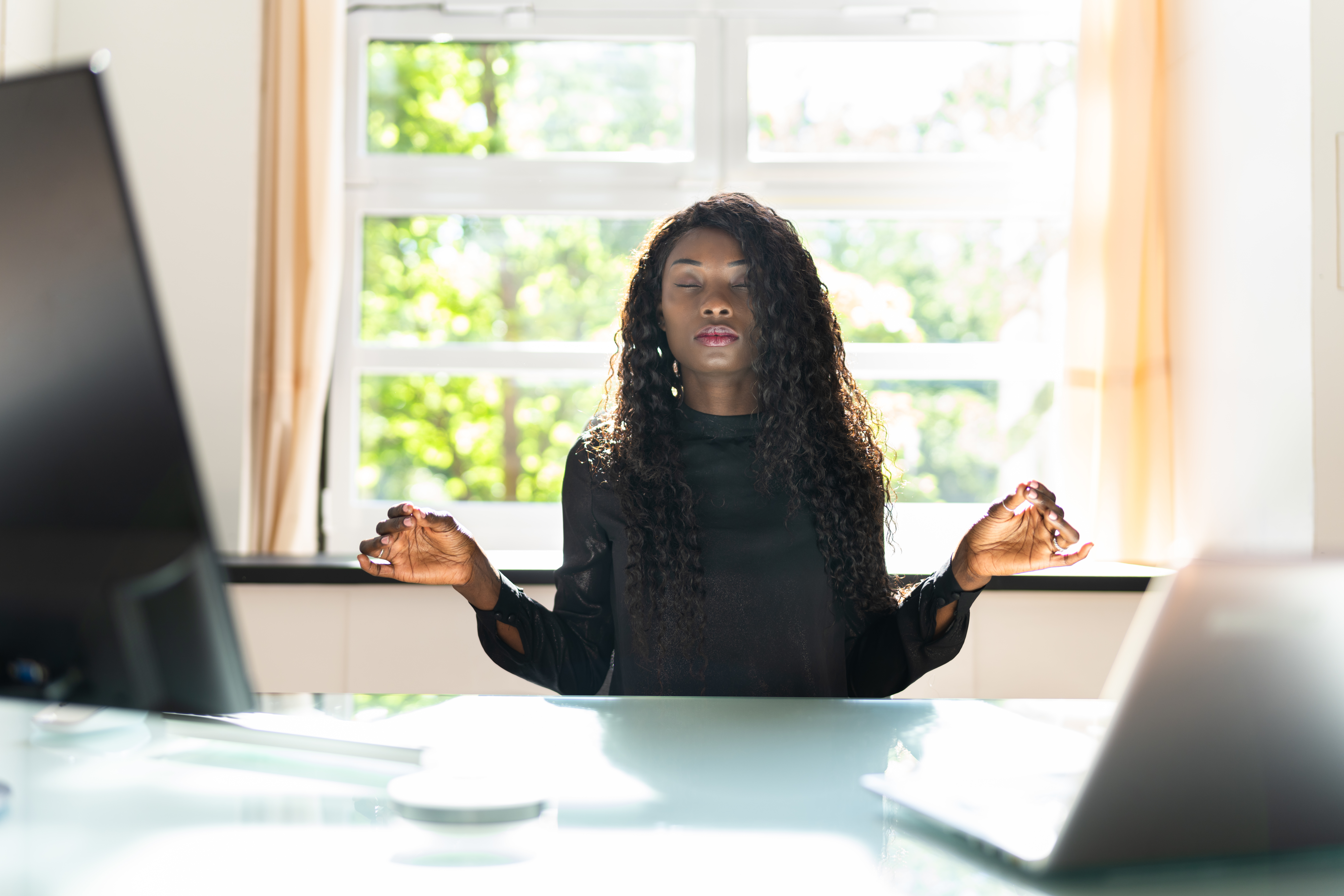 healthy yoga meditation at workplace 27d75050aa961a4114b4