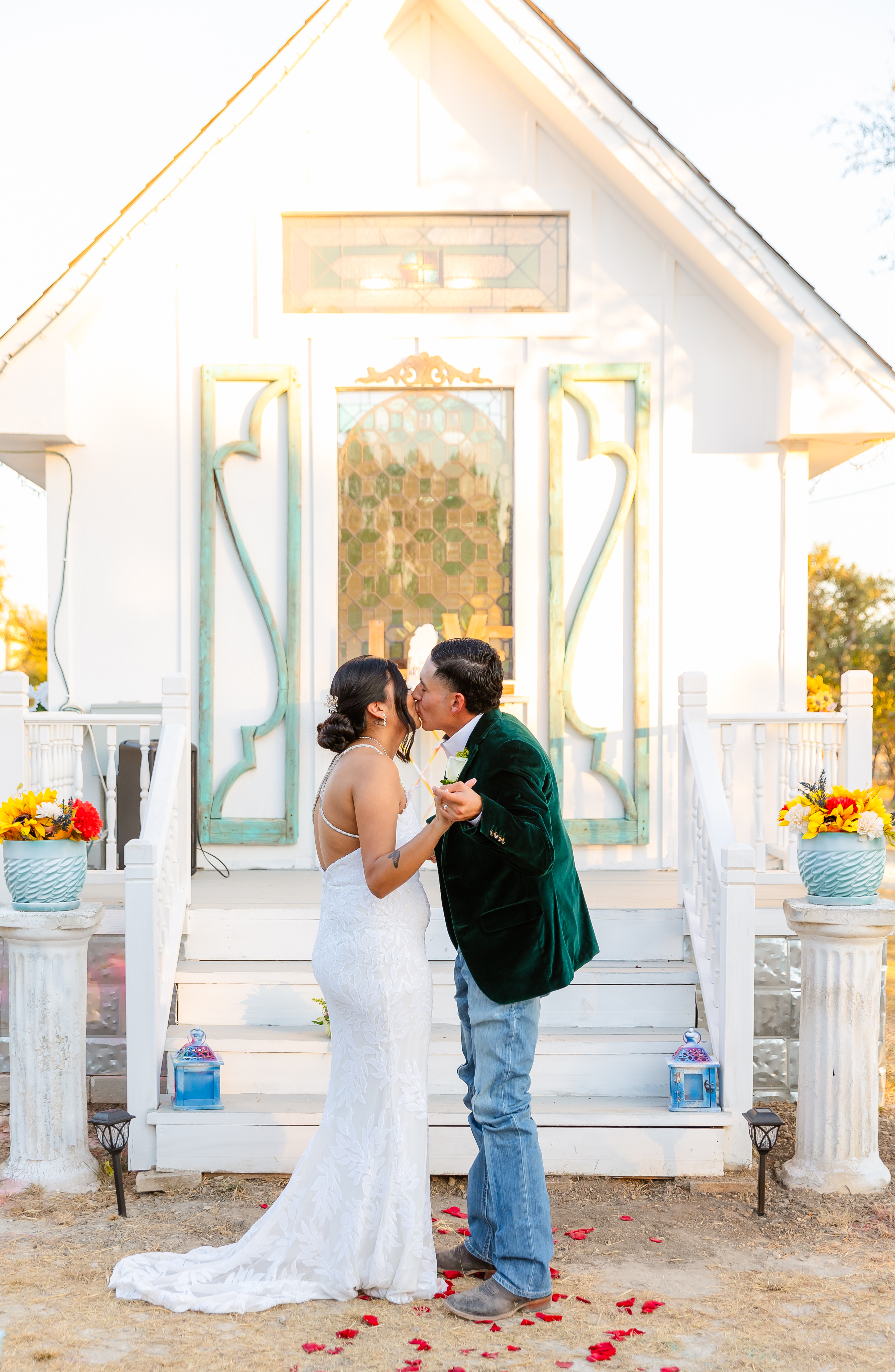 Chapel of Love ATX special features and add-ons