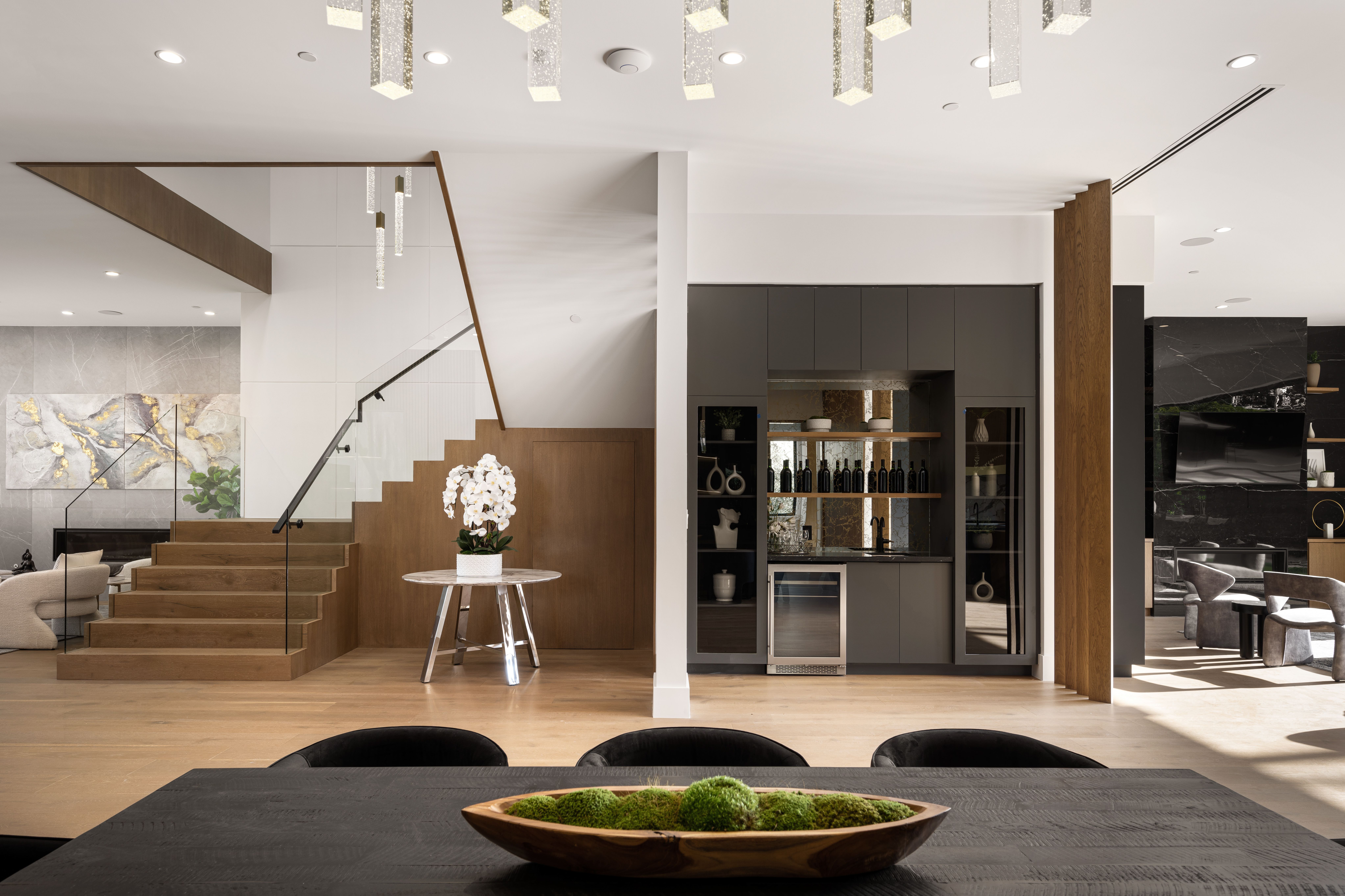 luxury modern home interior with stylish decor 1323041fc1c502193a79