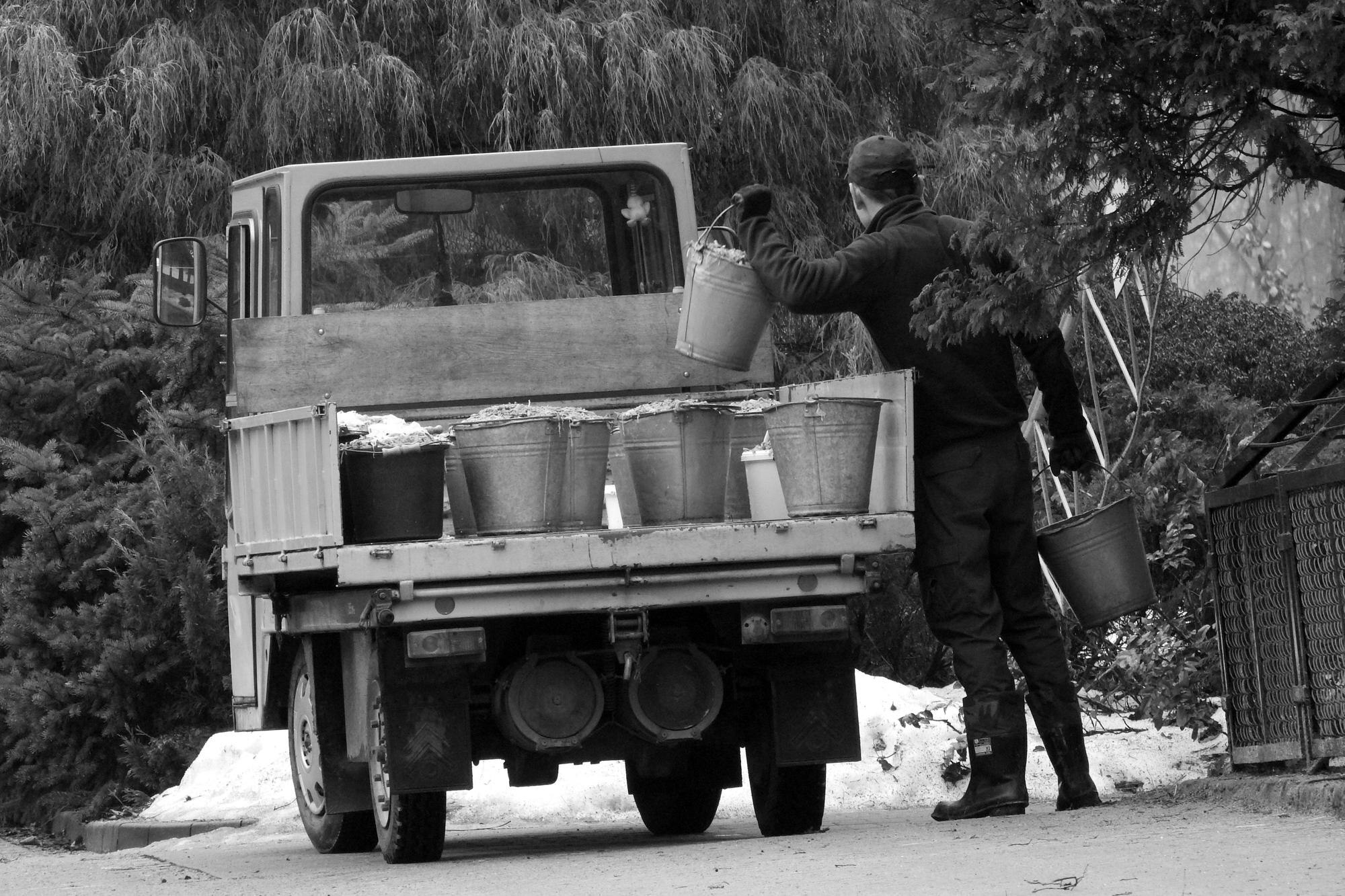 Don’t Leave the Site: Local Delivery That Keeps Construction on Schedule