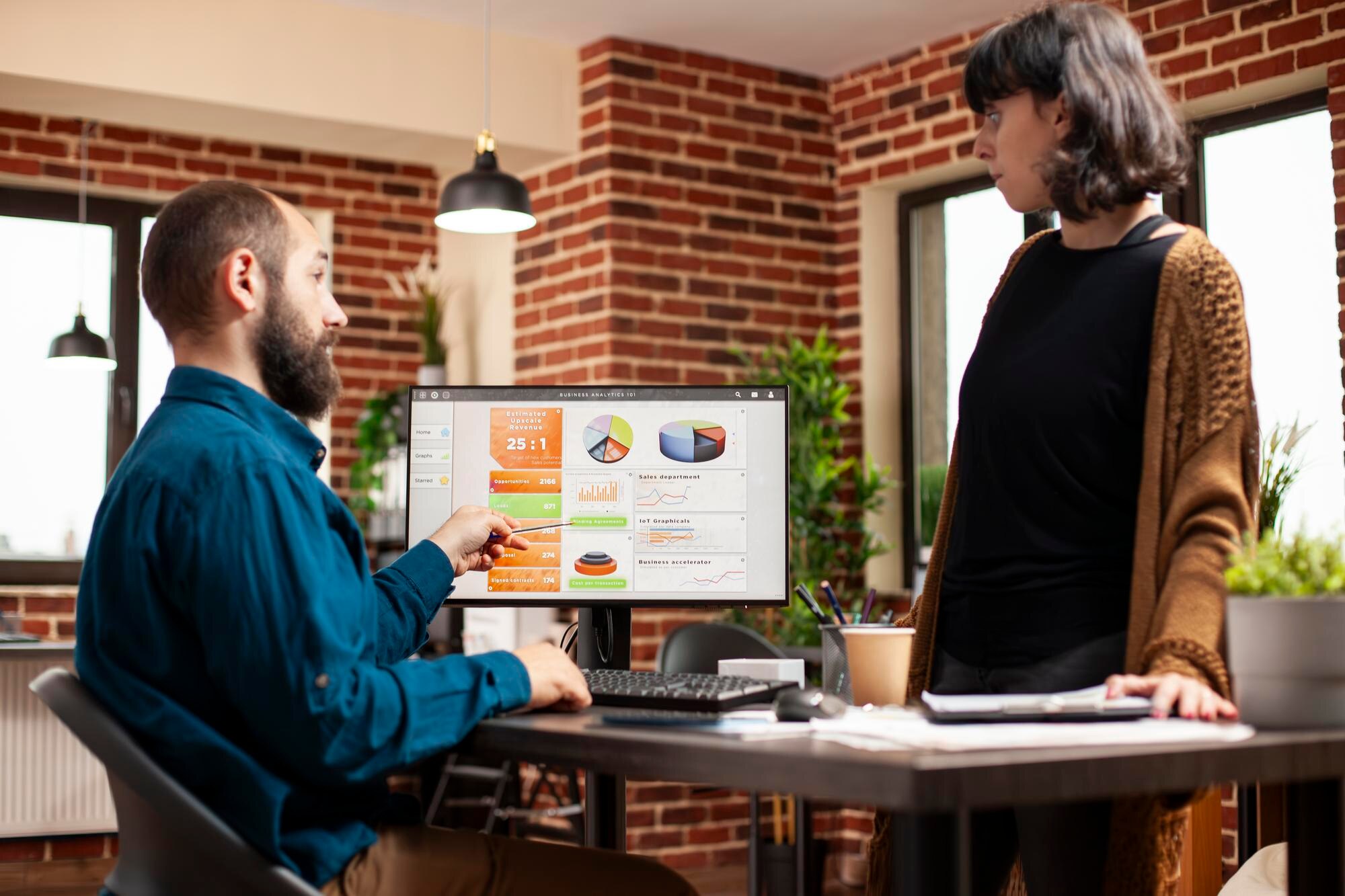 manager having discussion with employee 9686a6c0fe39bba8f755