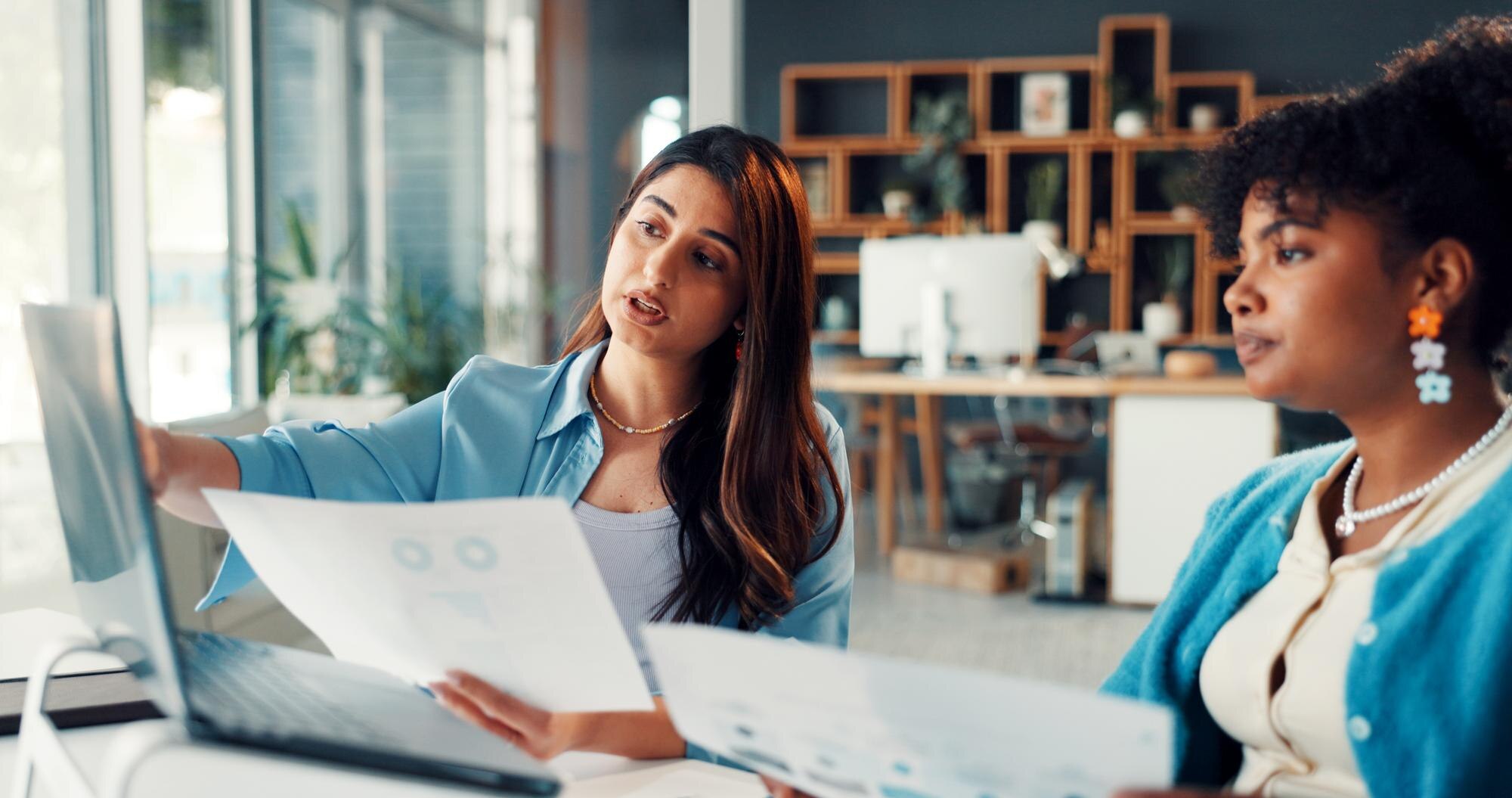 7 errores en tu declaración fiscal que reducen tus ganancias (y cómo evitarlos si operas Airbnb o un restaurante)